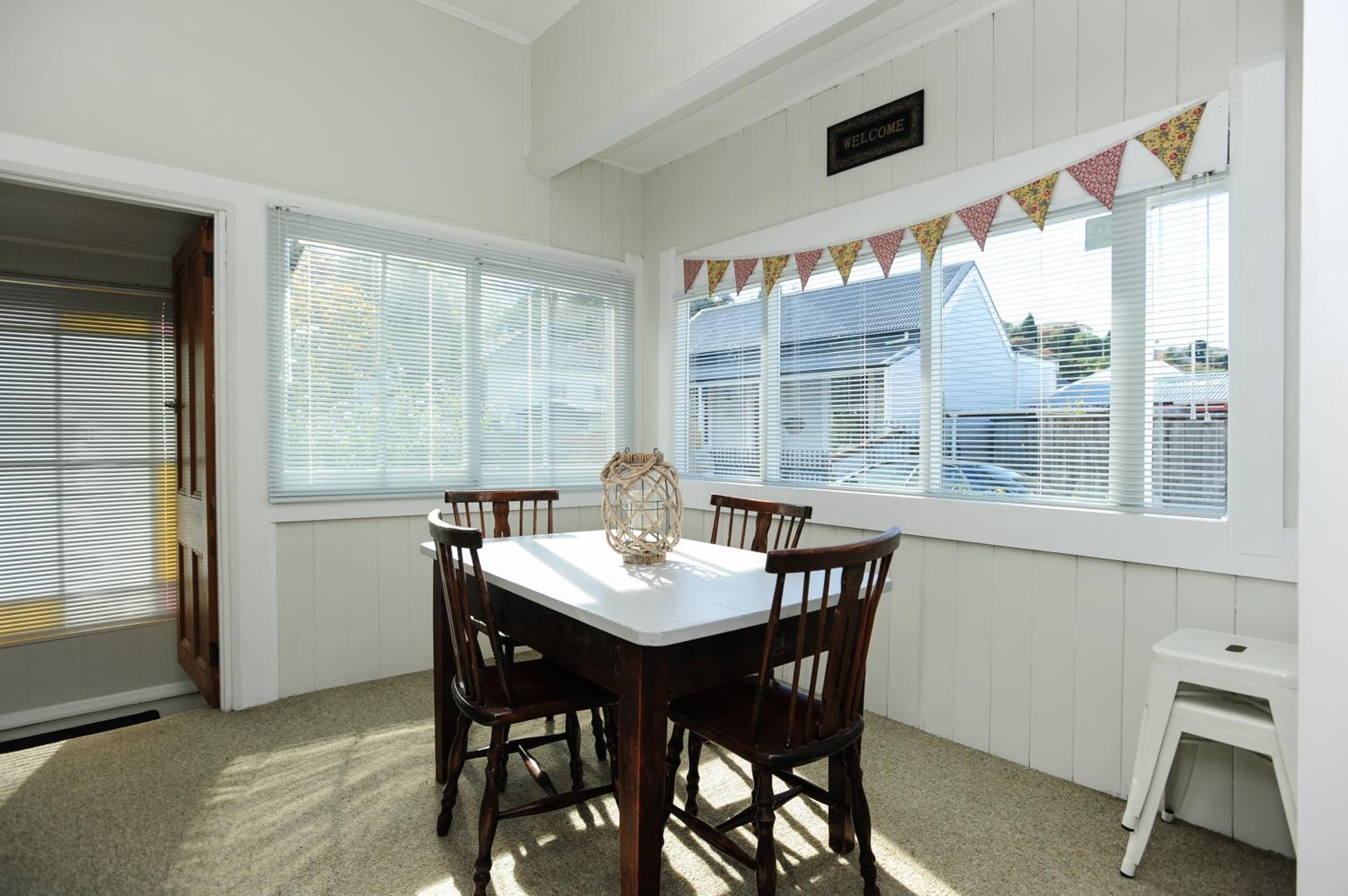Puriri Downtown Villa - Napier Holiday Home view 2