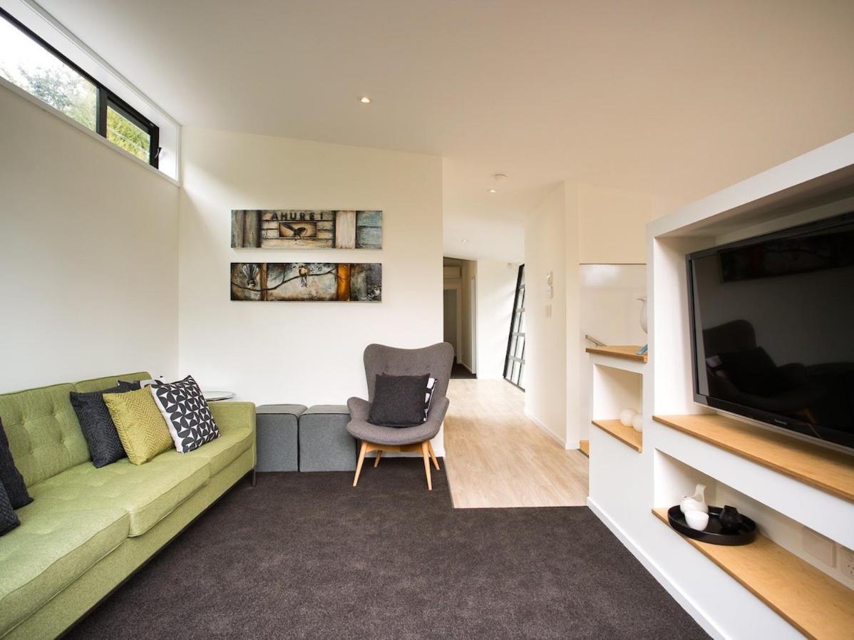 The Treehouse - Kaiteriteri Holiday Home view 3
