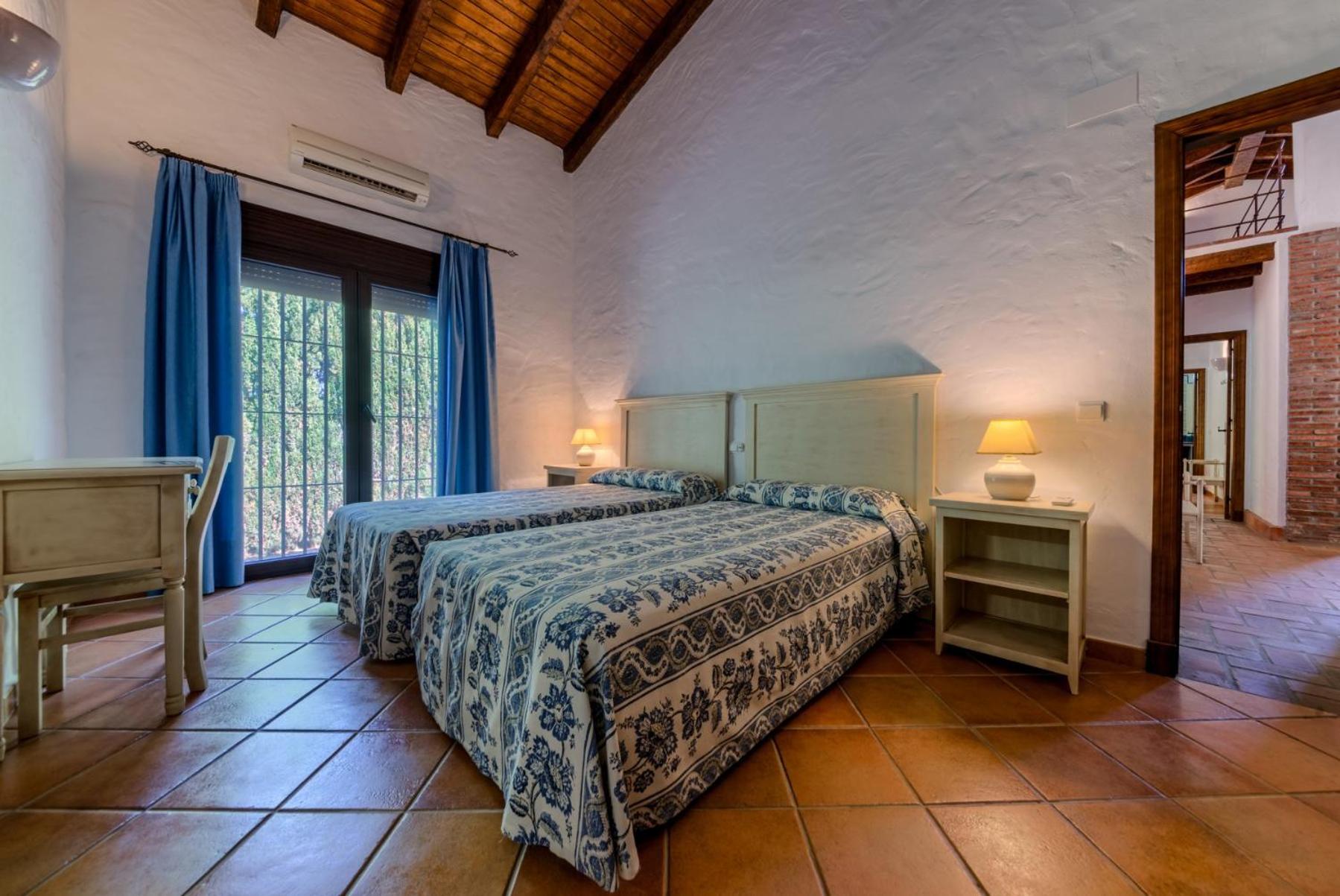 Hacienda Roche Viejo