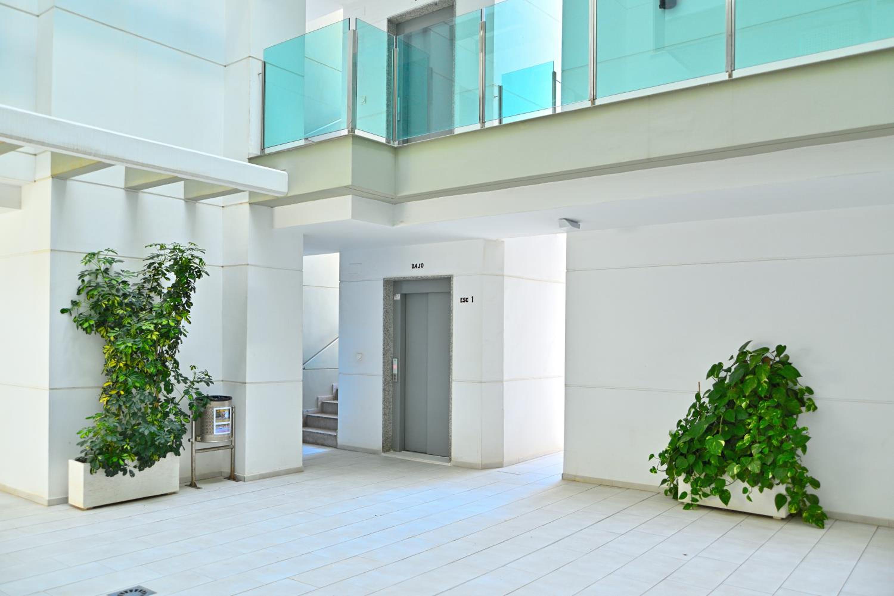 Stay In Sea Coast view 3