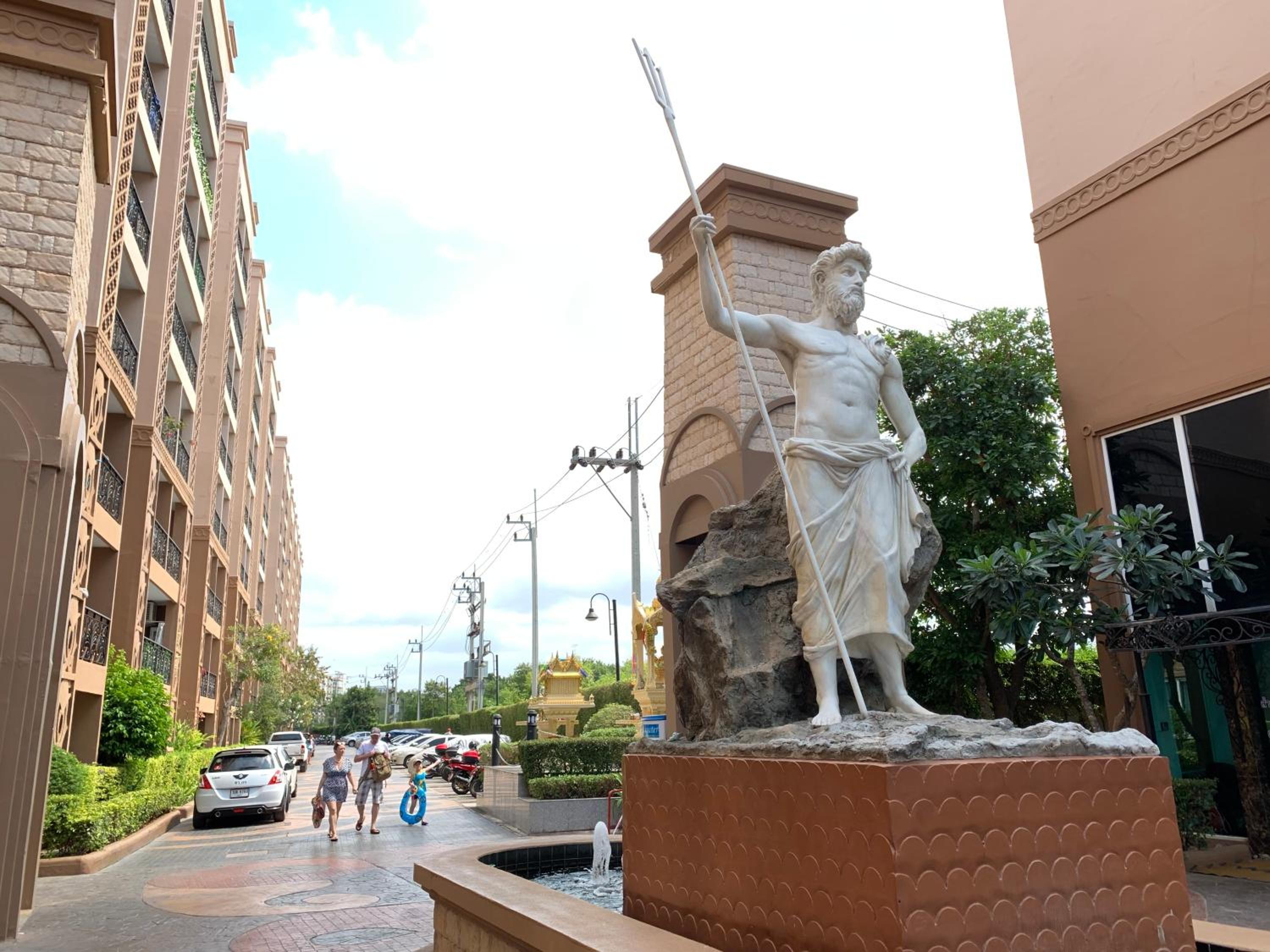 Atlantis Condo Resort Pattaya