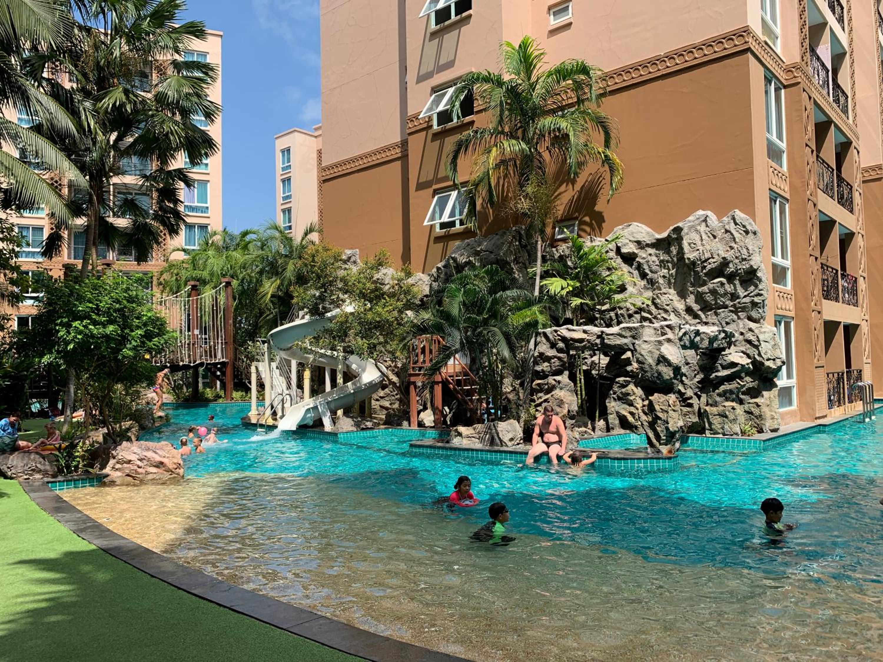 Atlantis Condo Resort Pattaya