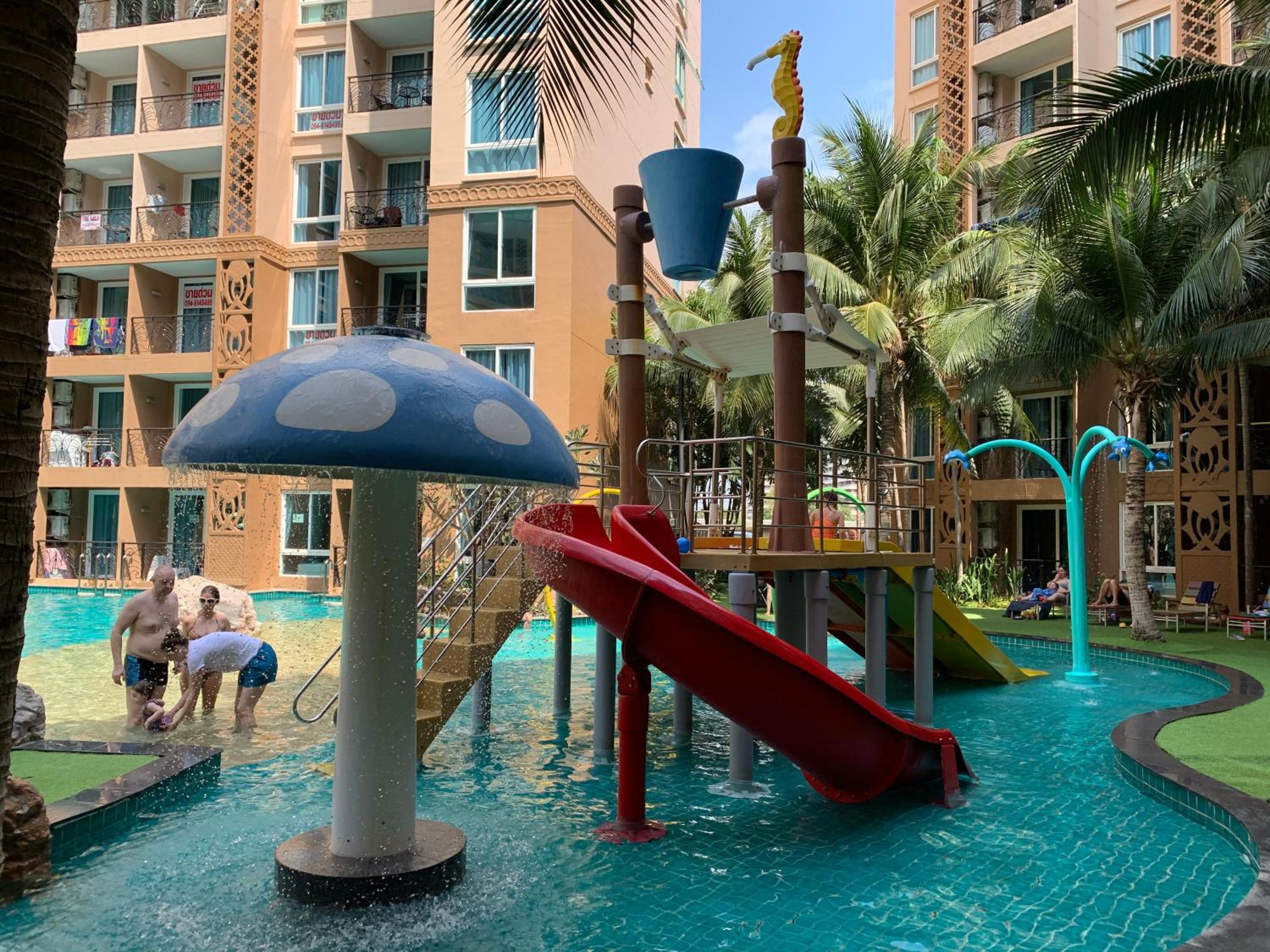 Atlantis Condo Resort Pattaya