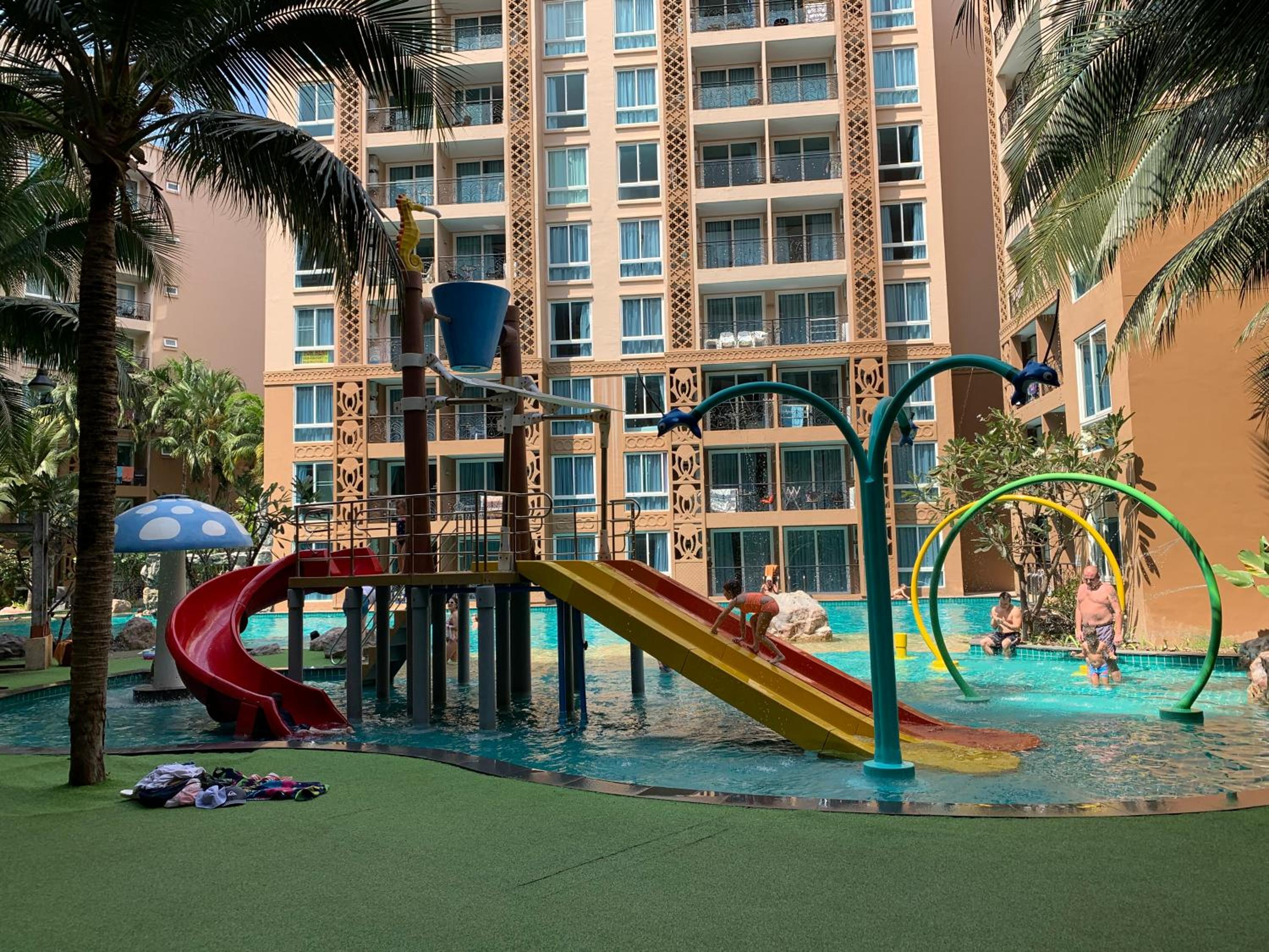 Atlantis Condo Resort Pattaya