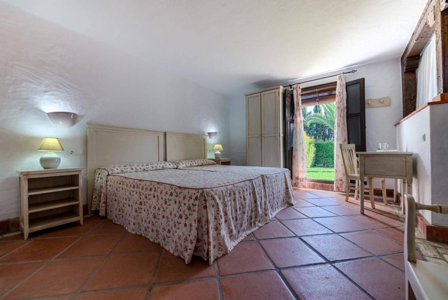 Hacienda Roche Viejo