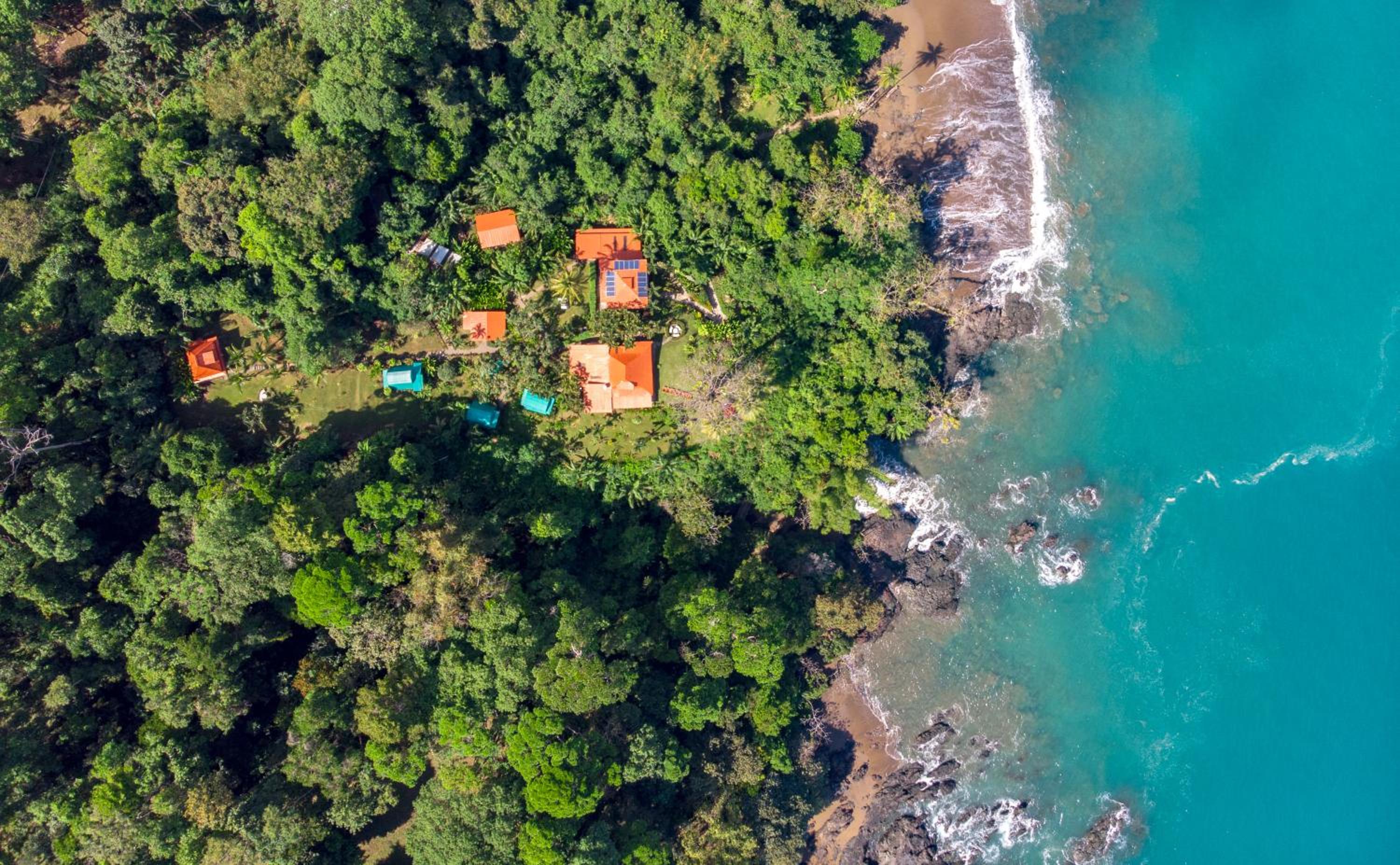 Las Caletas Lodge