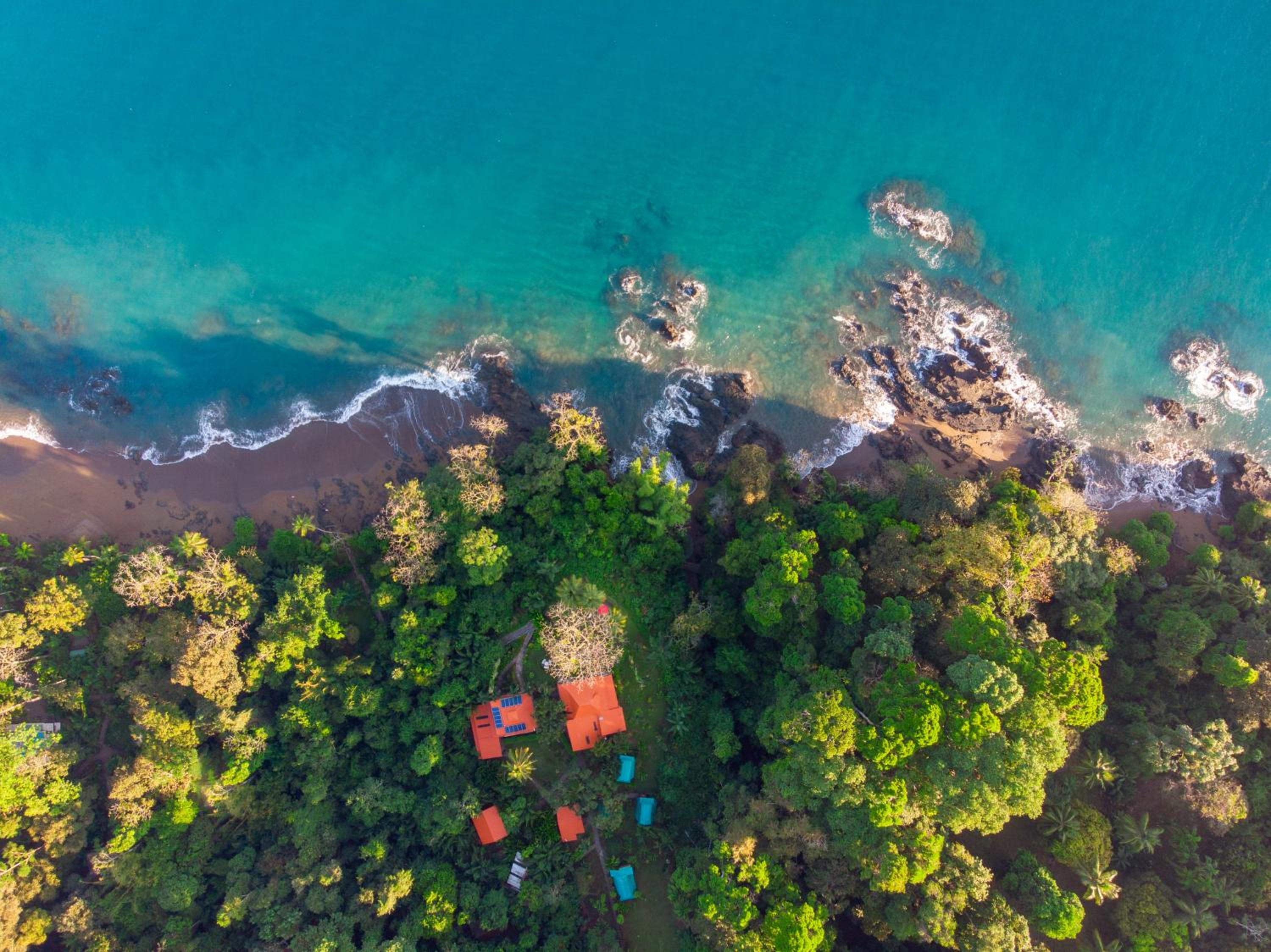 Las Caletas Lodge