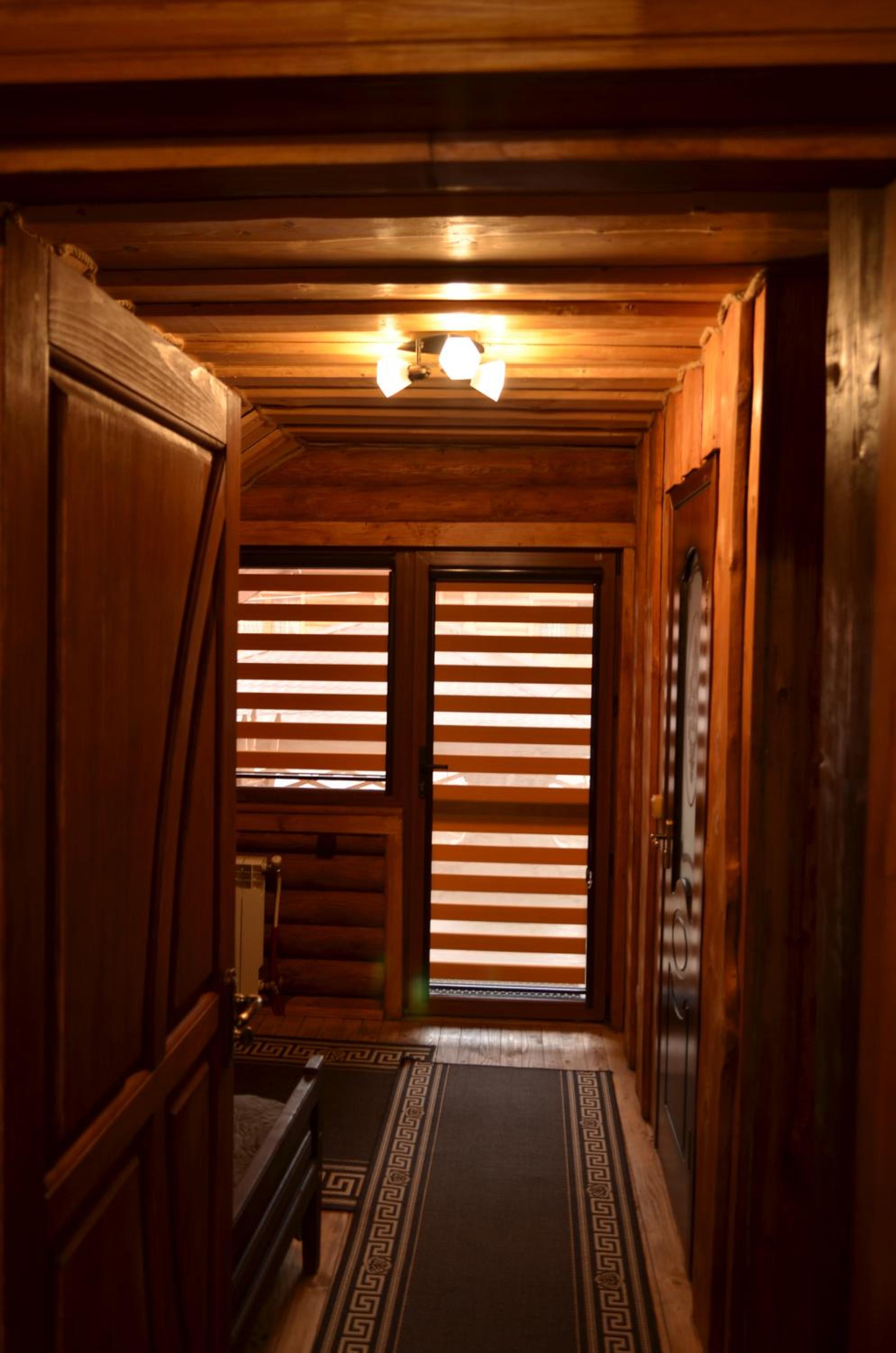 Photo 100