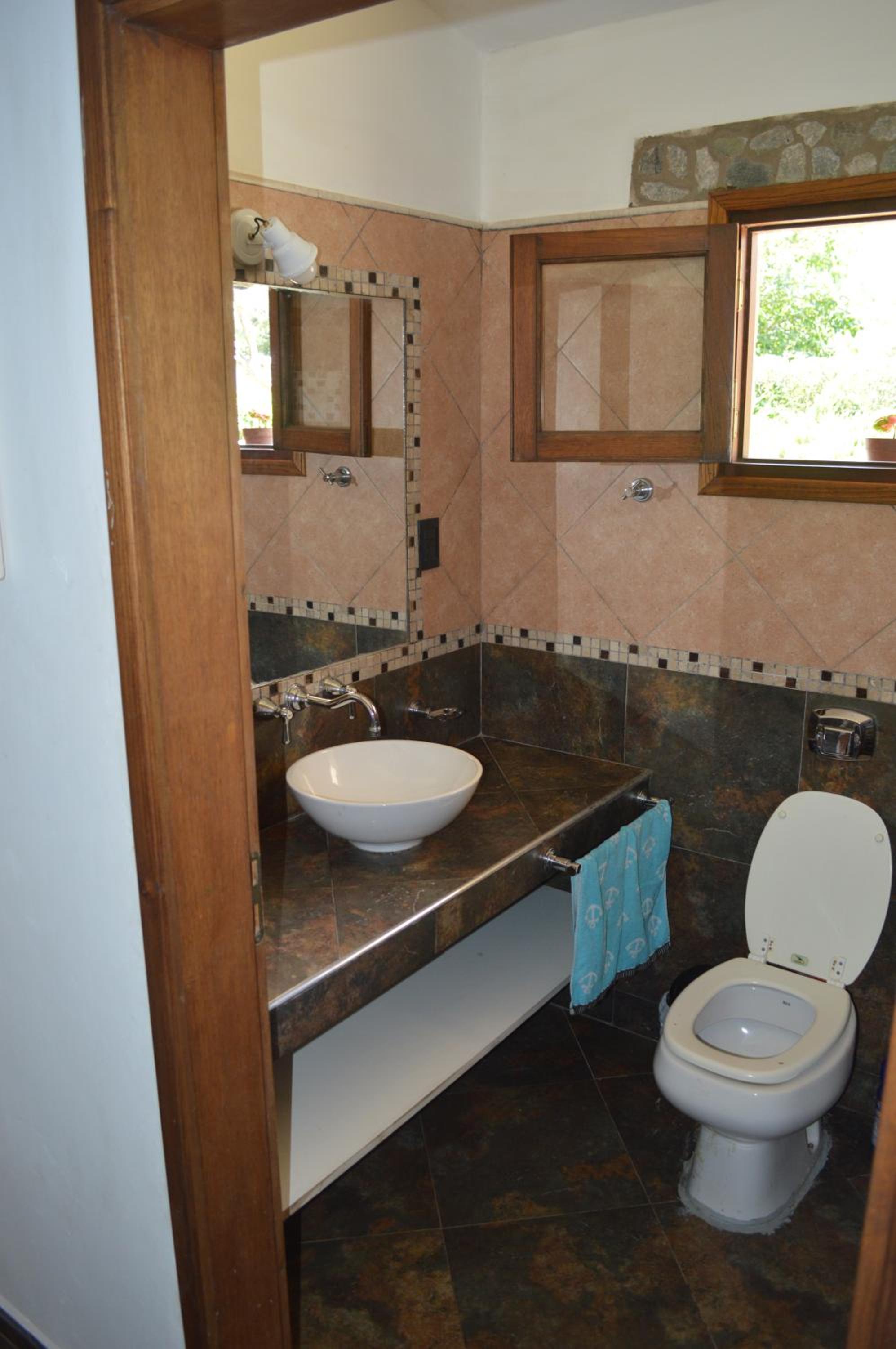 Alojamiento en casa quinta, habitación privada