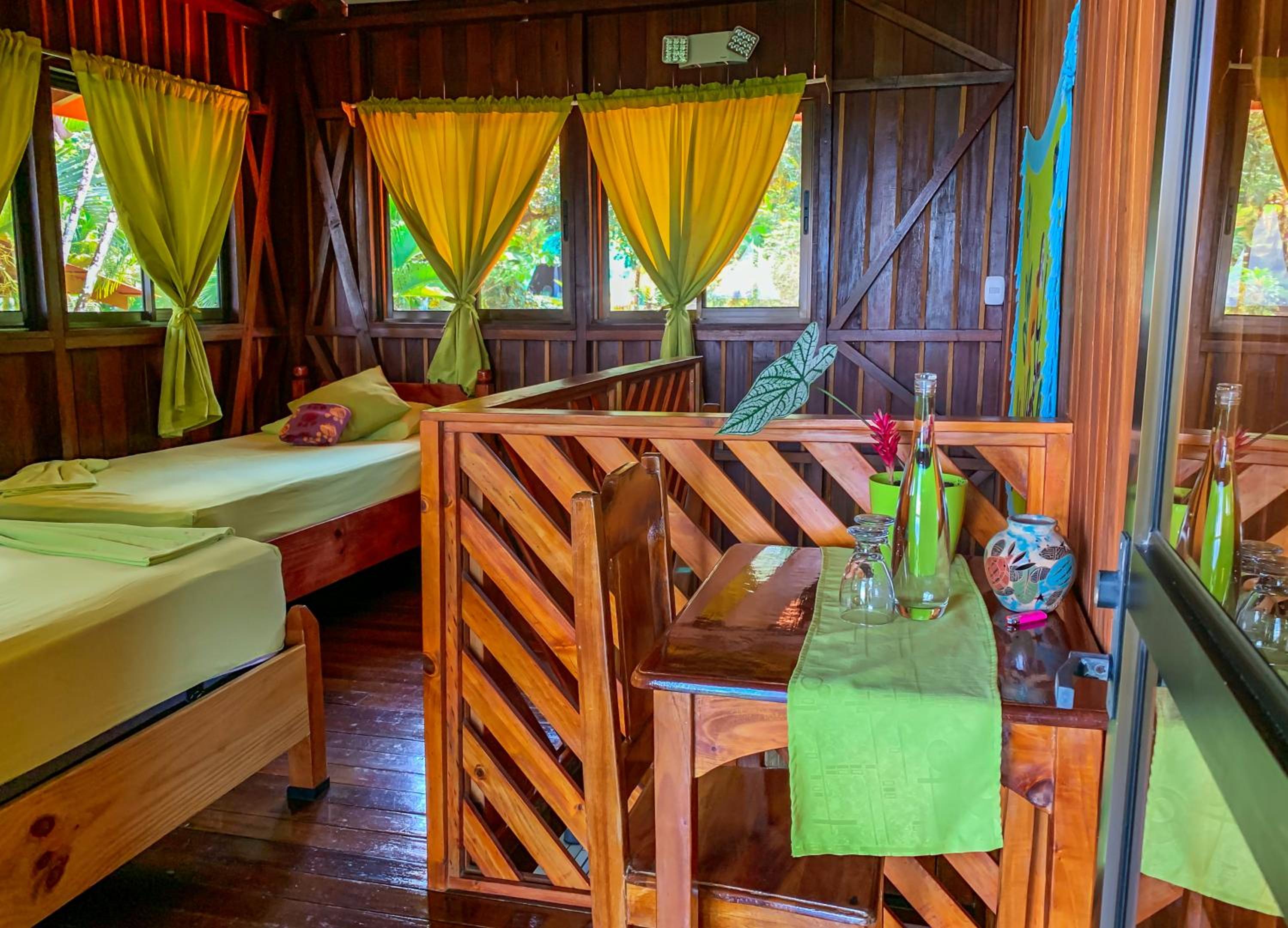 Las Caletas Lodge