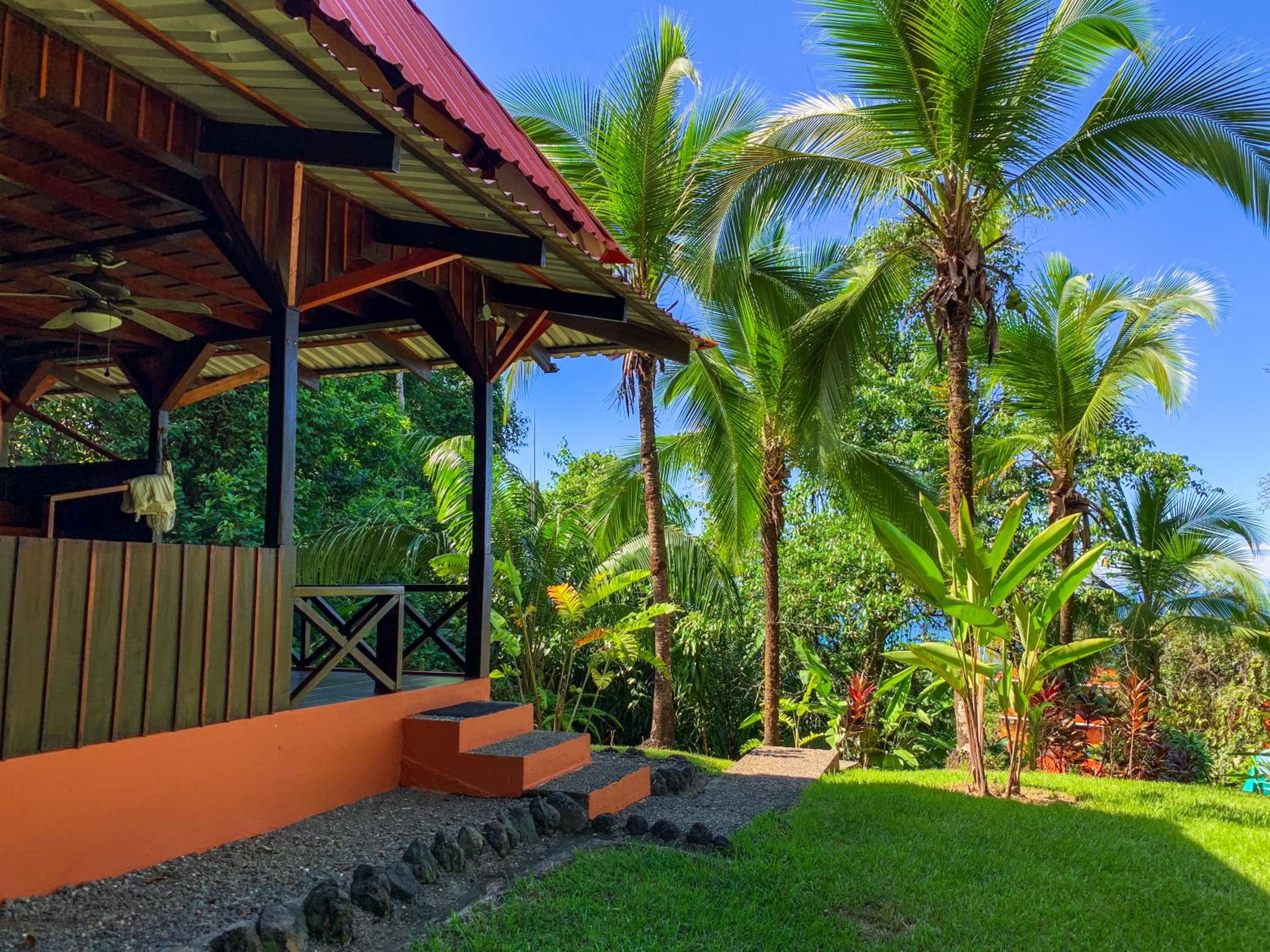 Las Caletas Lodge