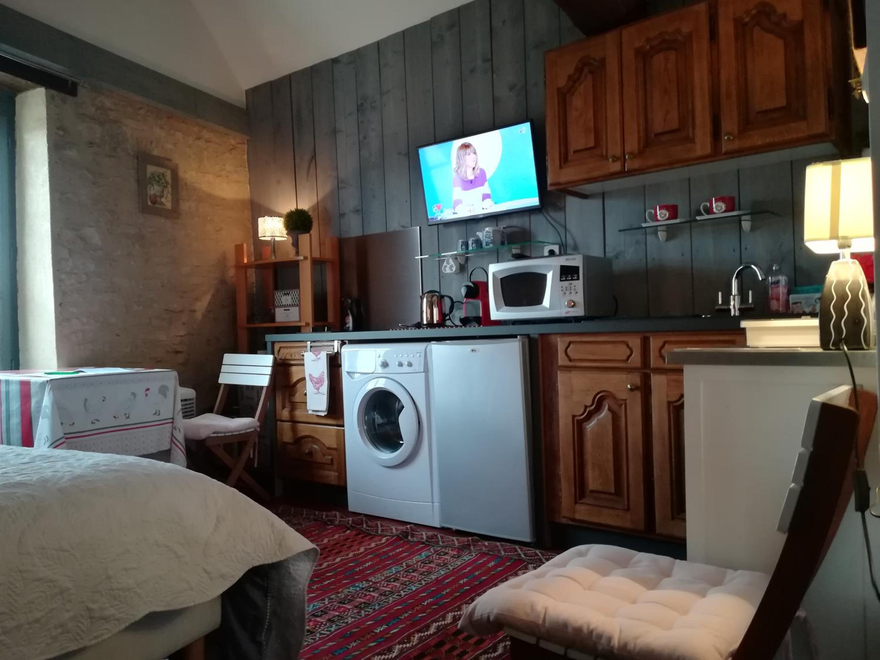 The Good Studio Vezelay view 2