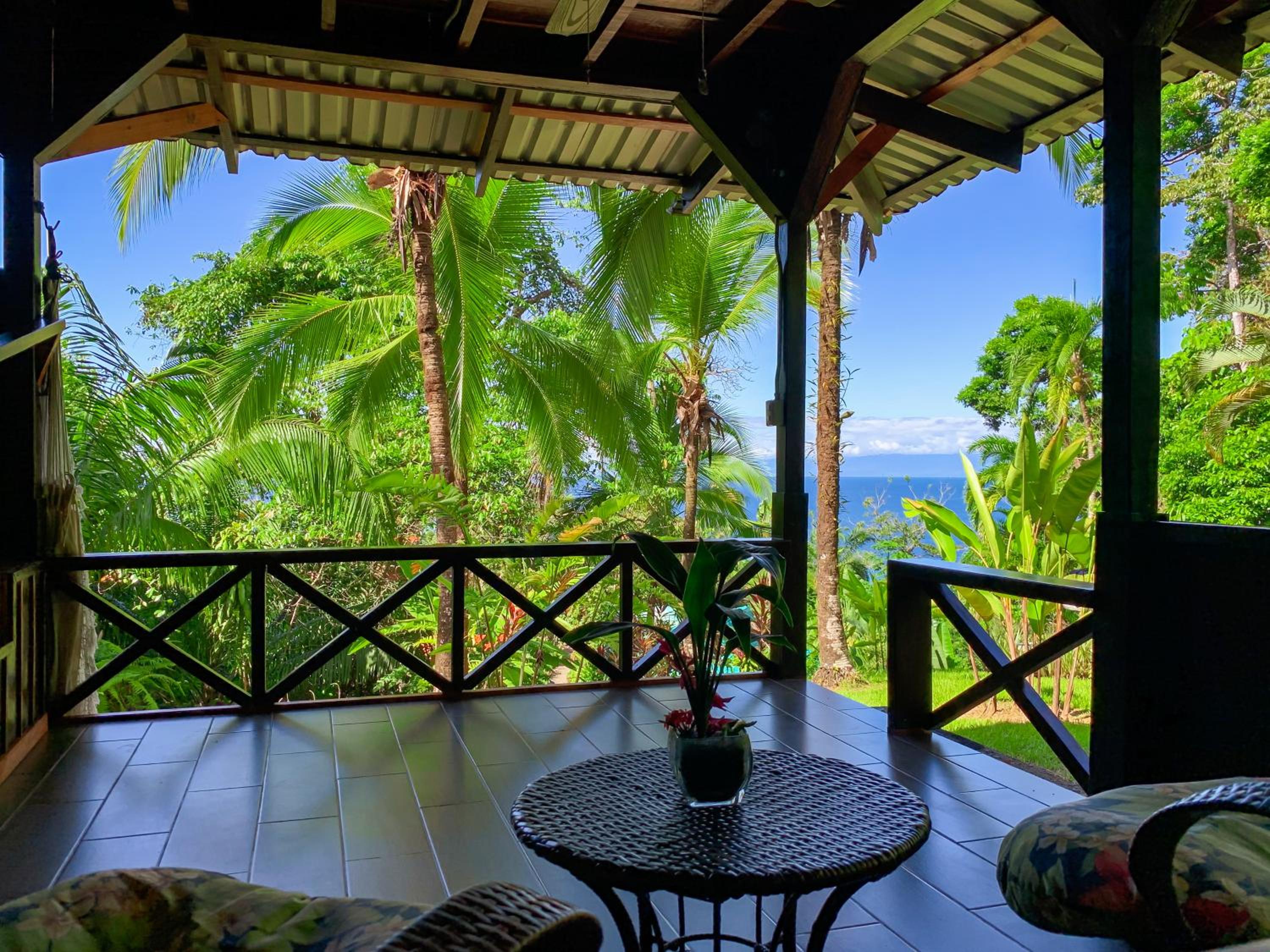 Las Caletas Lodge