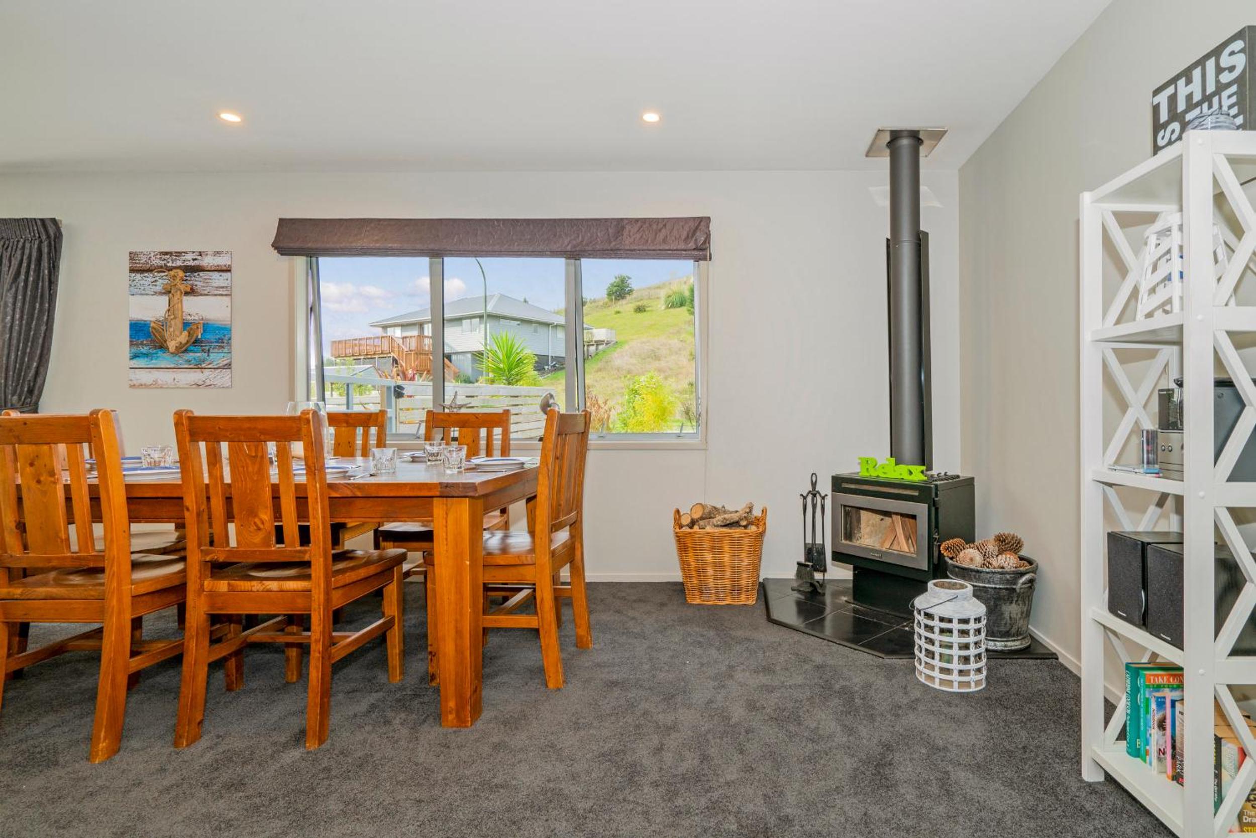 The Blue Rendevous - Whangamata Holiday Home