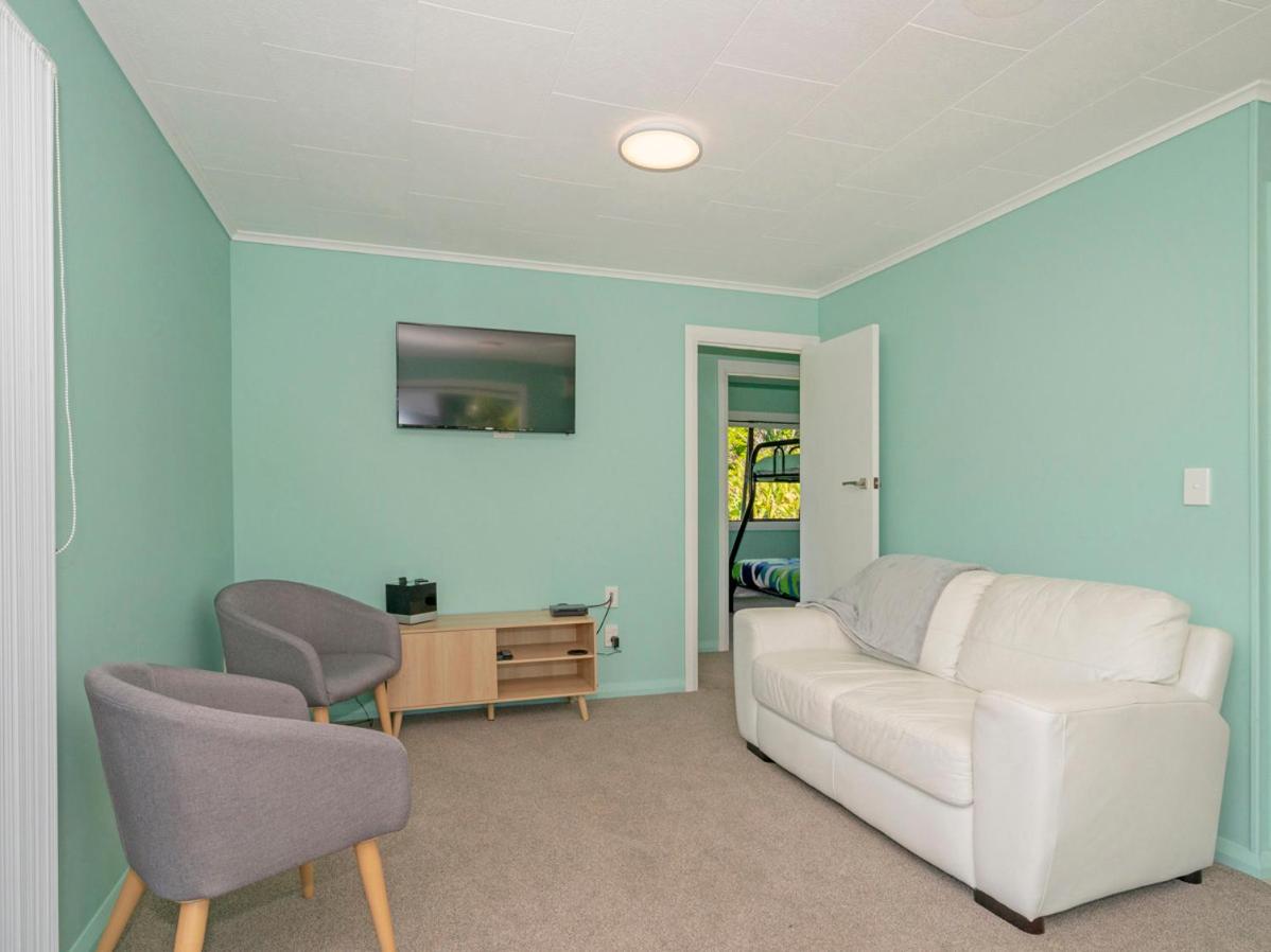 Bijou Buffalo Bliss - Whitianga Holiday Home view 4