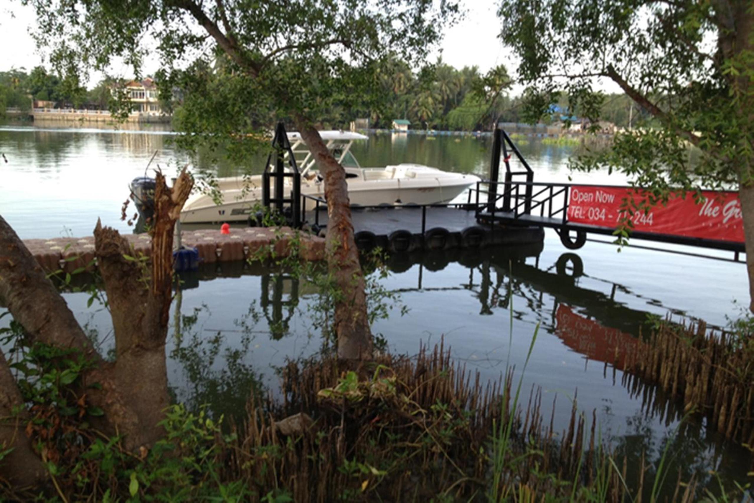 The Grace Amphawa