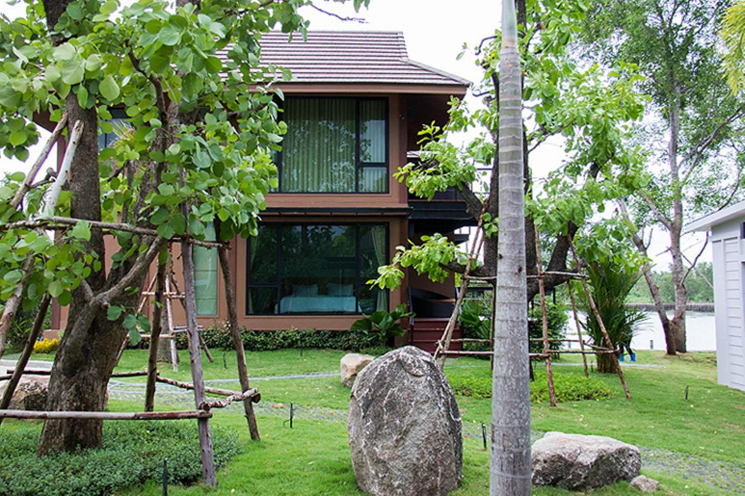 The Grace Amphawa