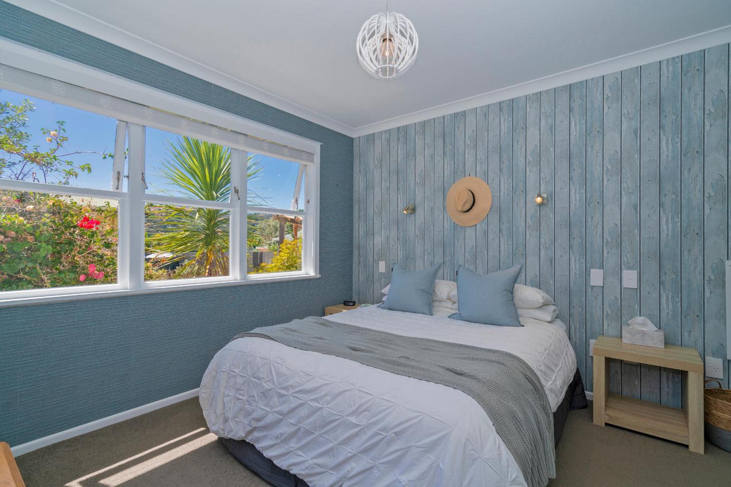 Magnolia Cottage - Kuaotunu Holiday Home