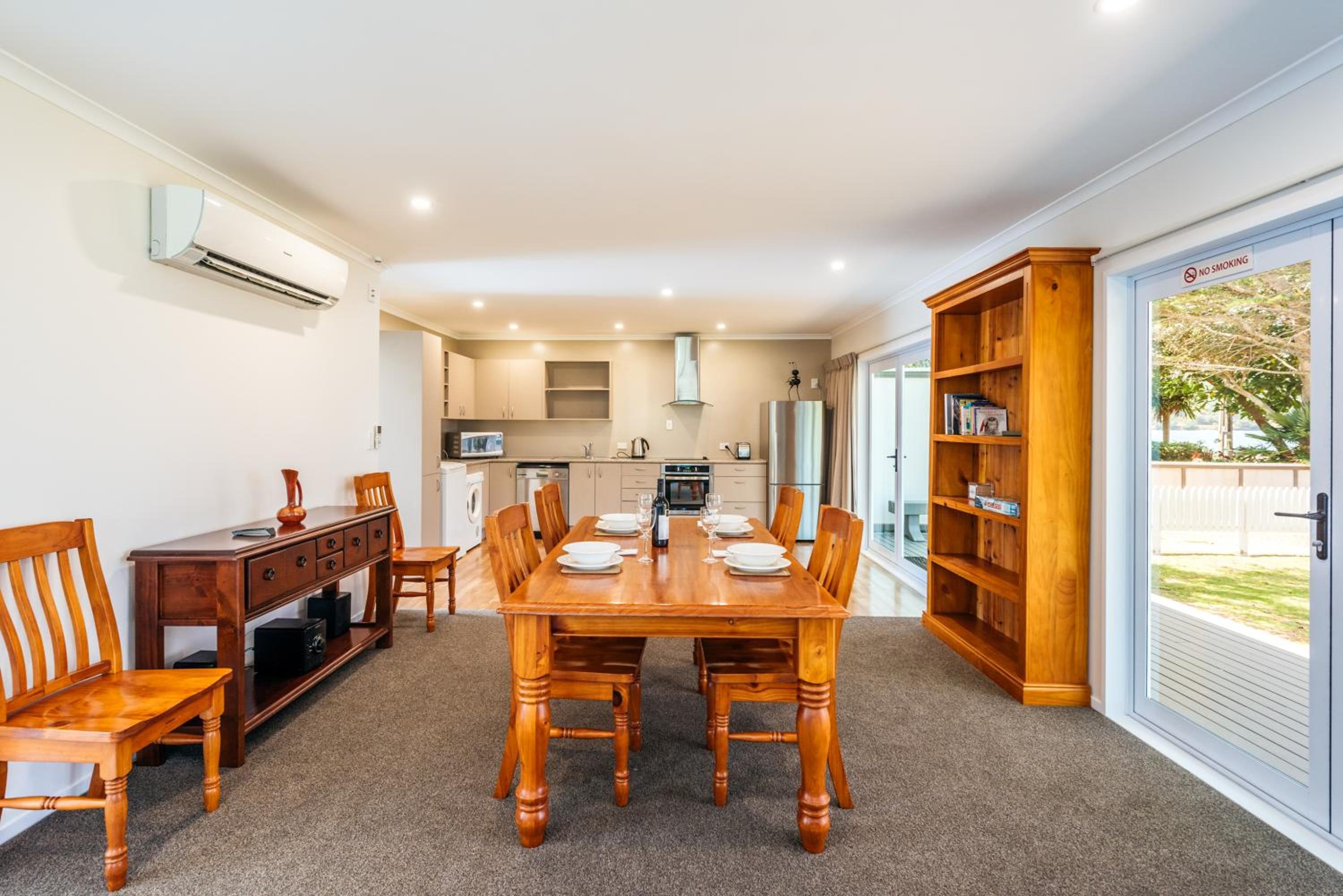 Number Six - Oneroa Holiday Home