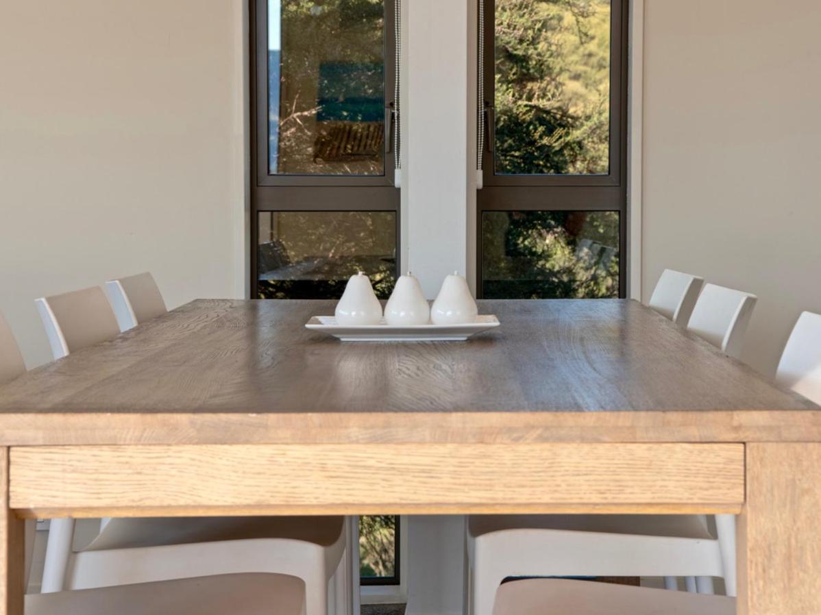 Kotare Point Paradise - Akaroa Holiday Home