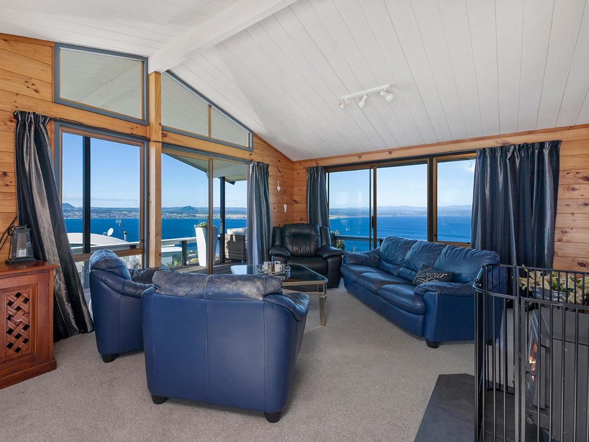 Heights Haven - Acacia Bay Holiday Home view 3