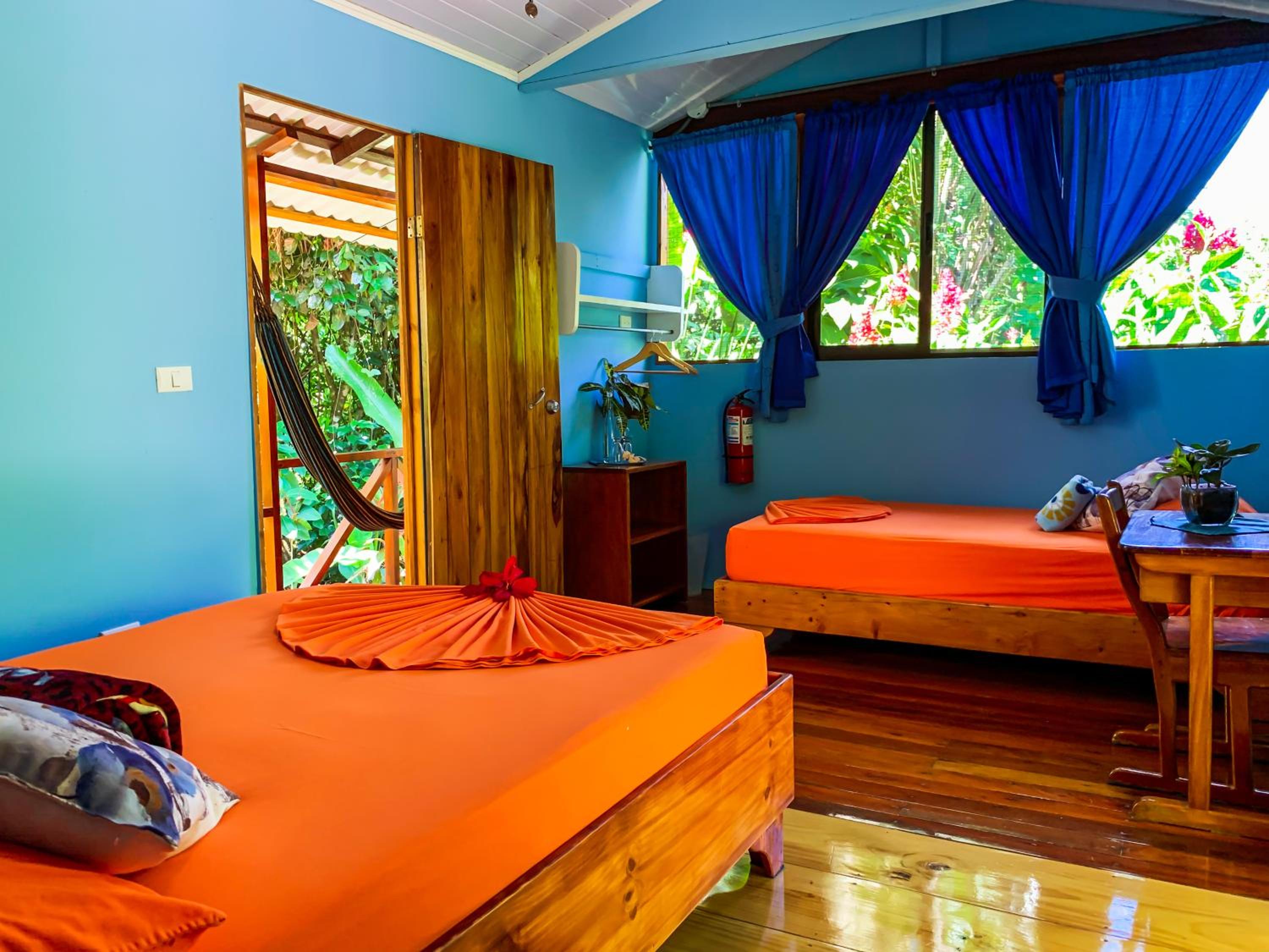 Las Caletas Lodge