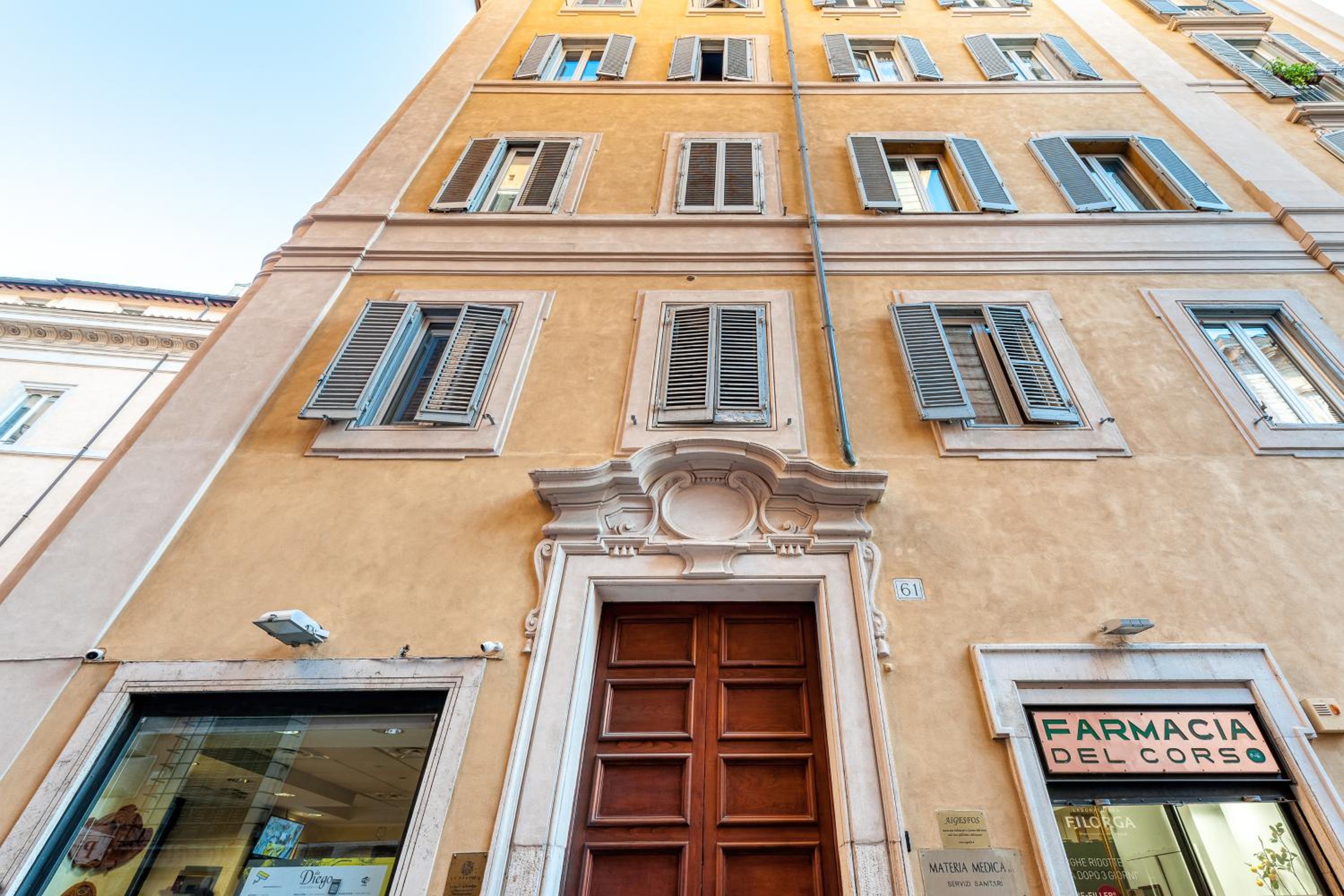 Trevi Fountain Stylish Penthouse IREX Apartment