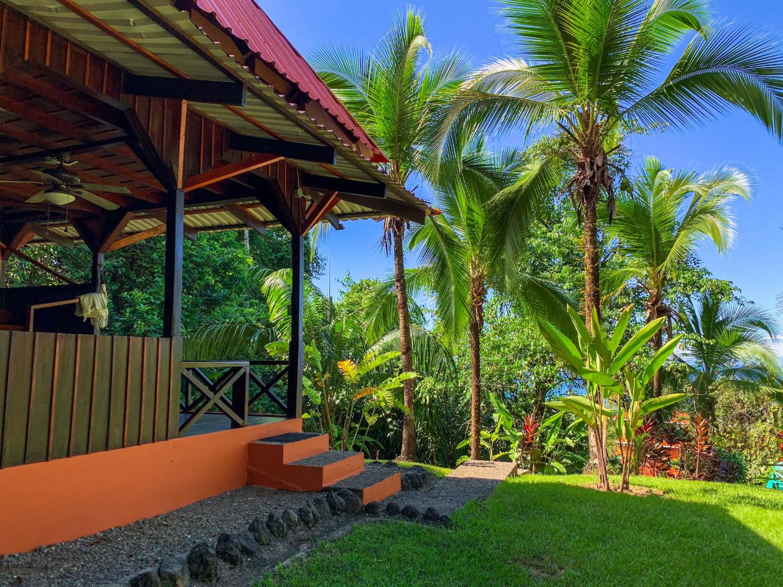 Las Caletas Lodge