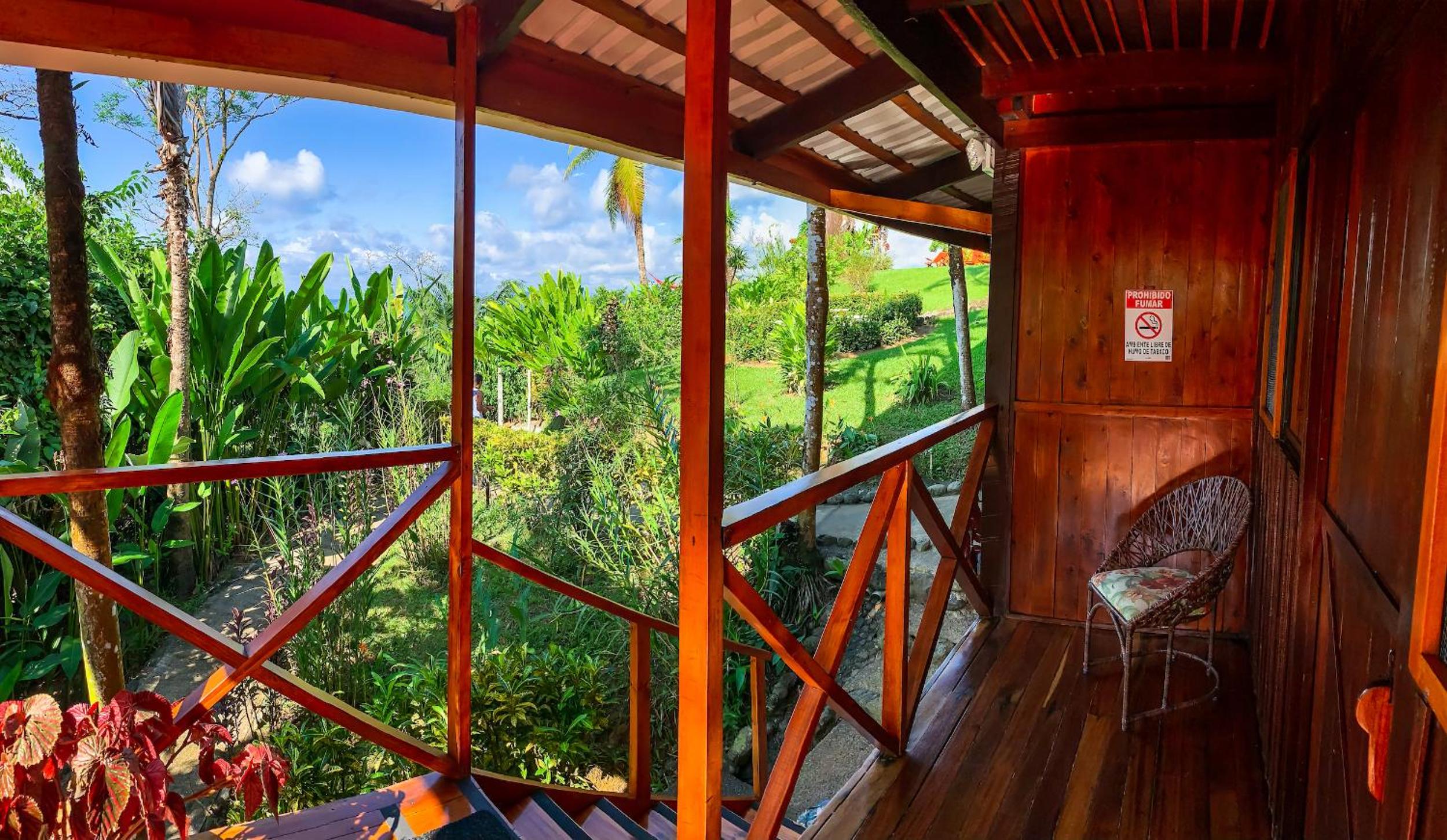 Las Caletas Lodge