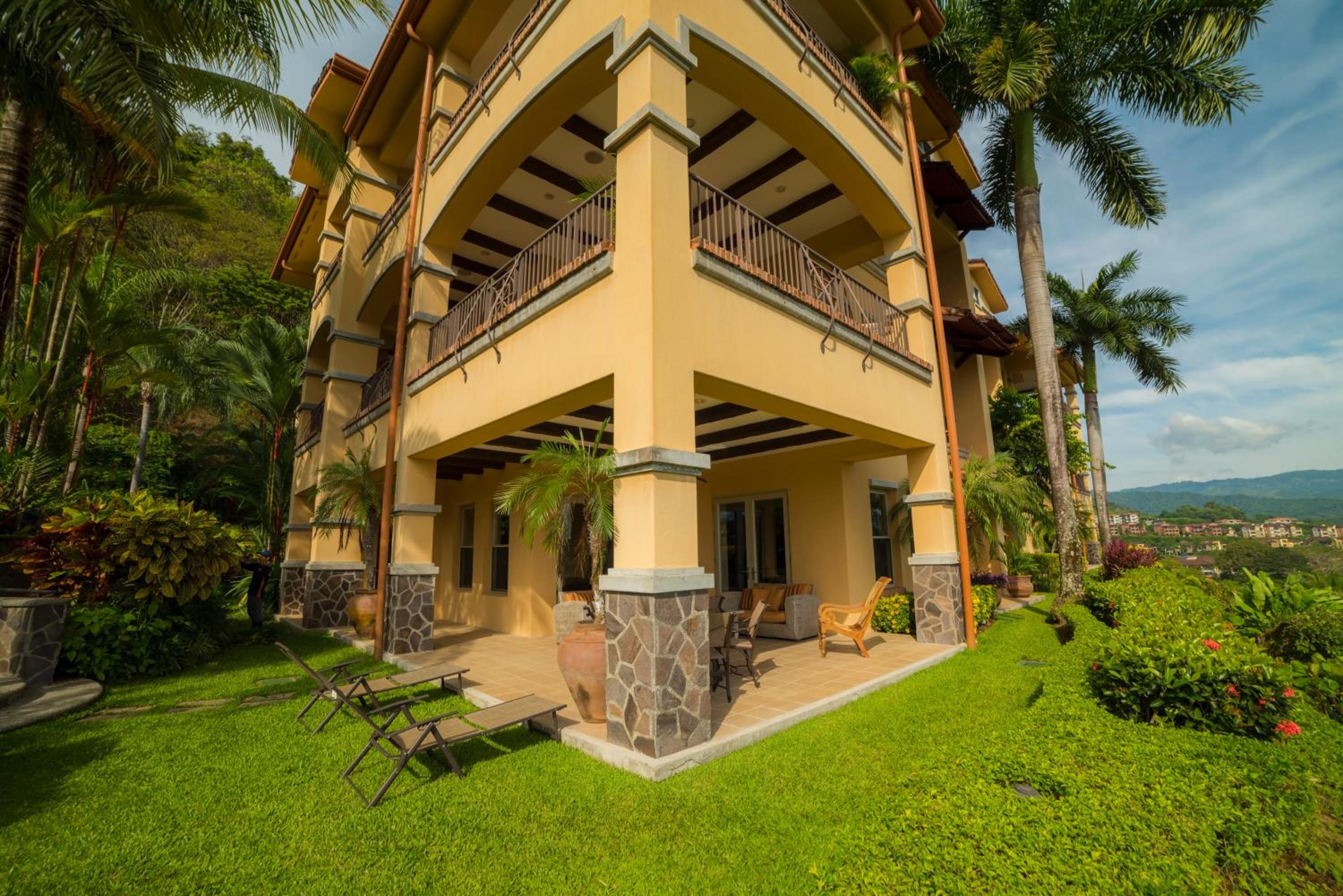 Marbella 1E 3 bdr Ocean View in Los Suenos
