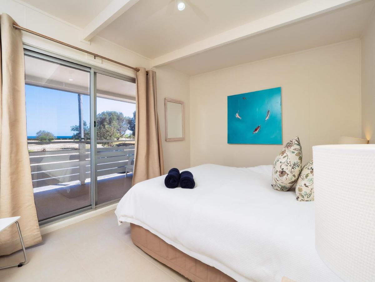 Seaview Getaway