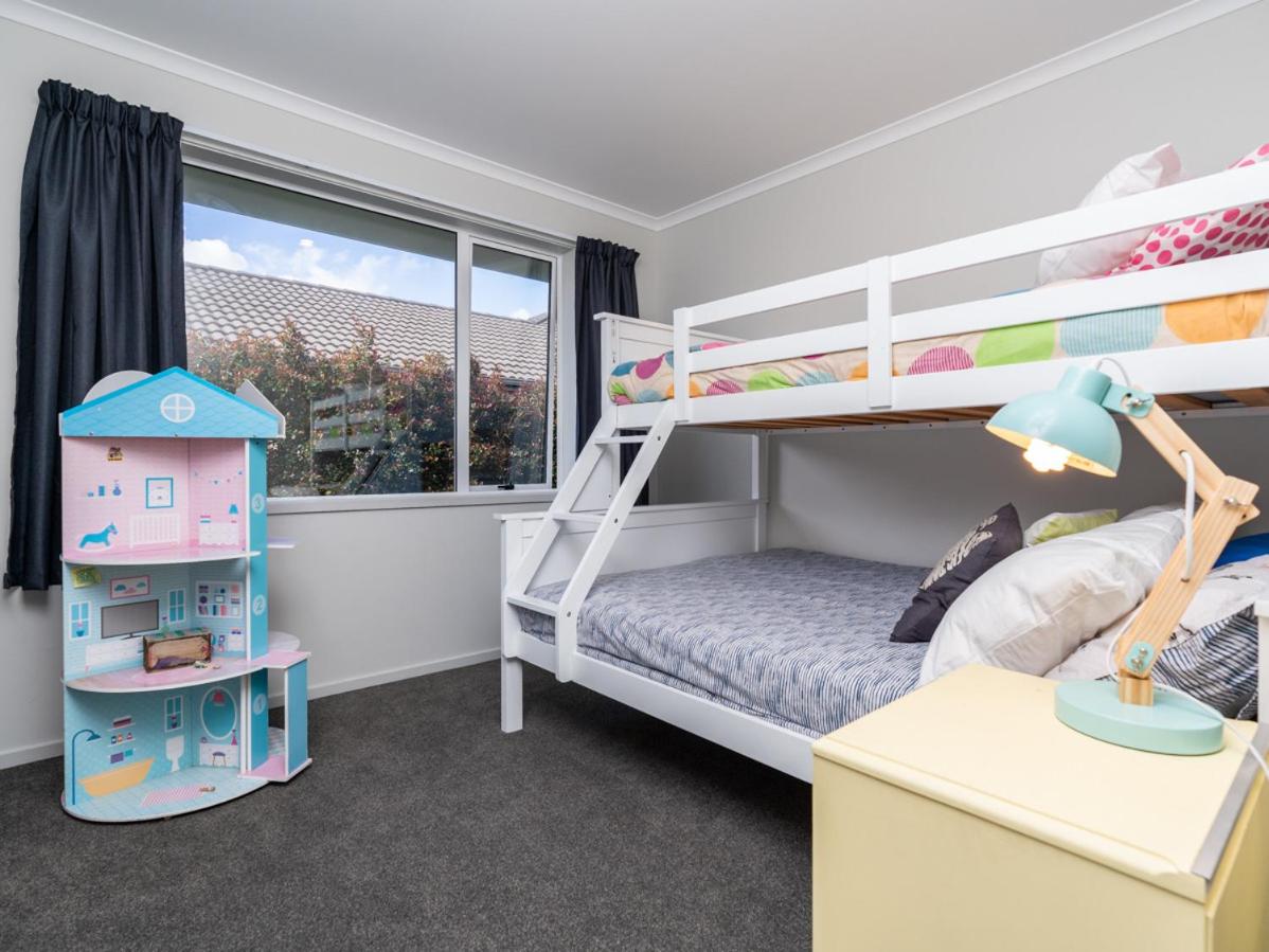 First Choice in Mangawhai - Mangawhai Holiday Home view 4