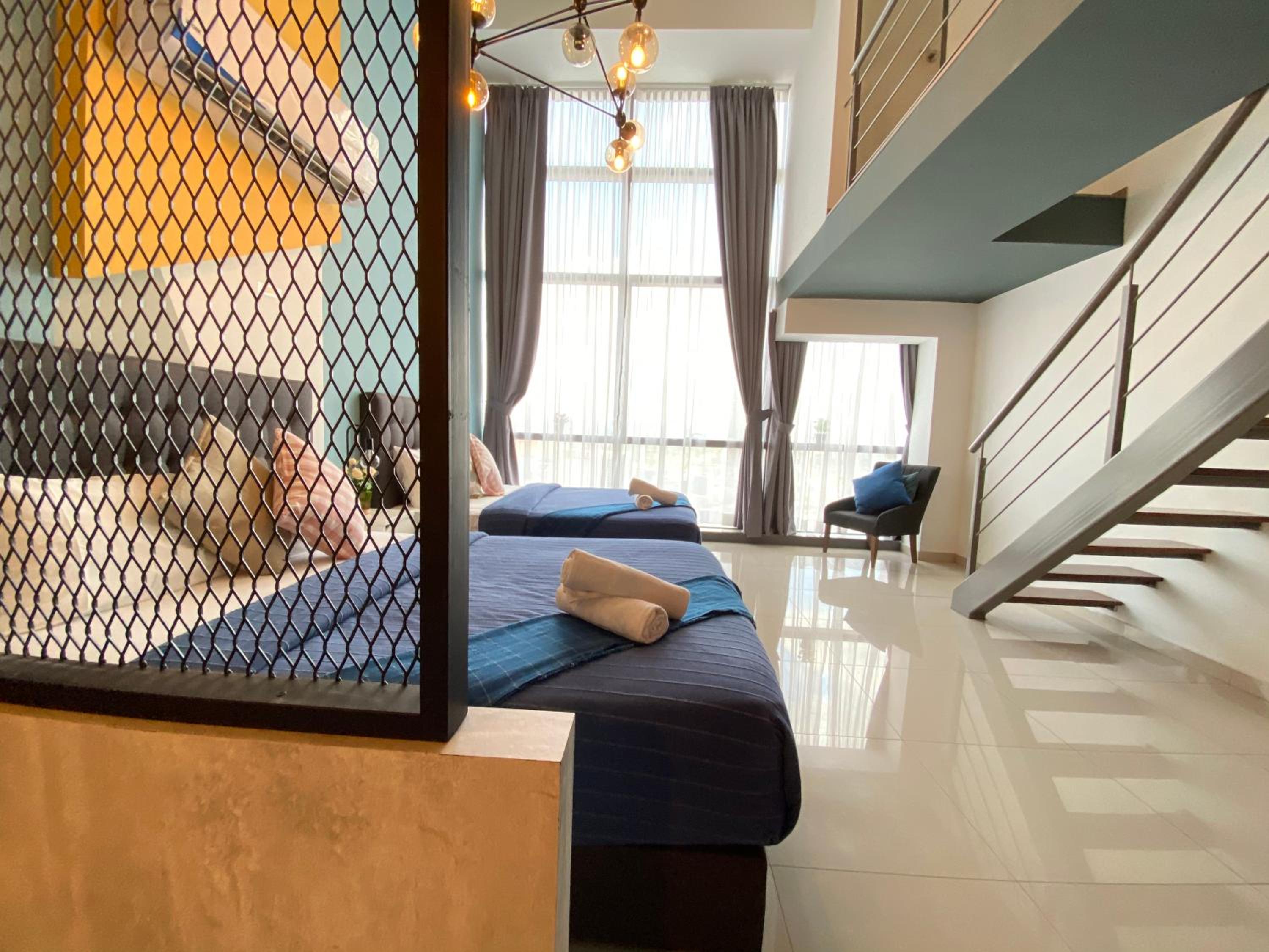 Chrisenbel Suites - Pinnacle PJ
