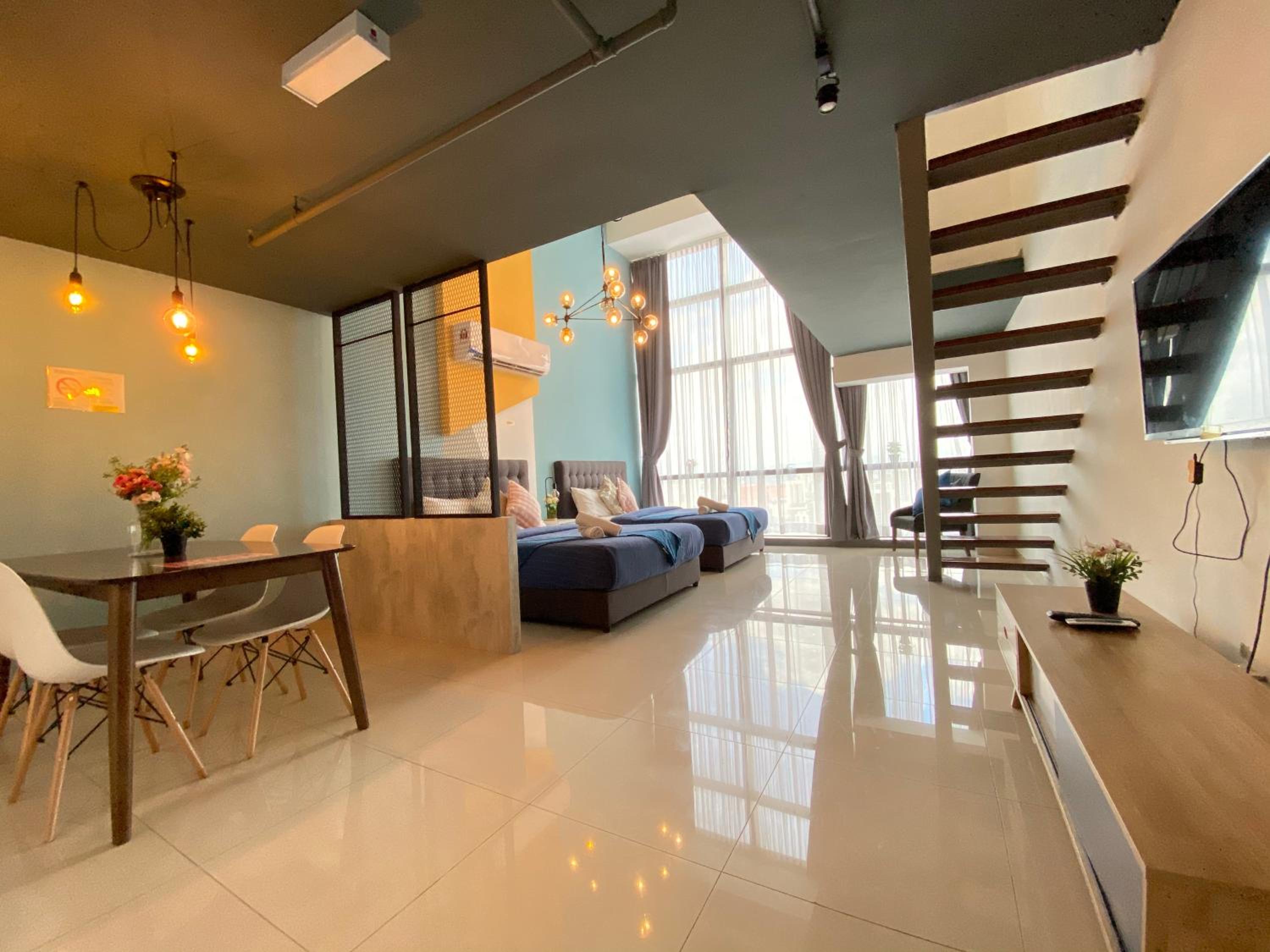 Chrisenbel Suites - Pinnacle PJ