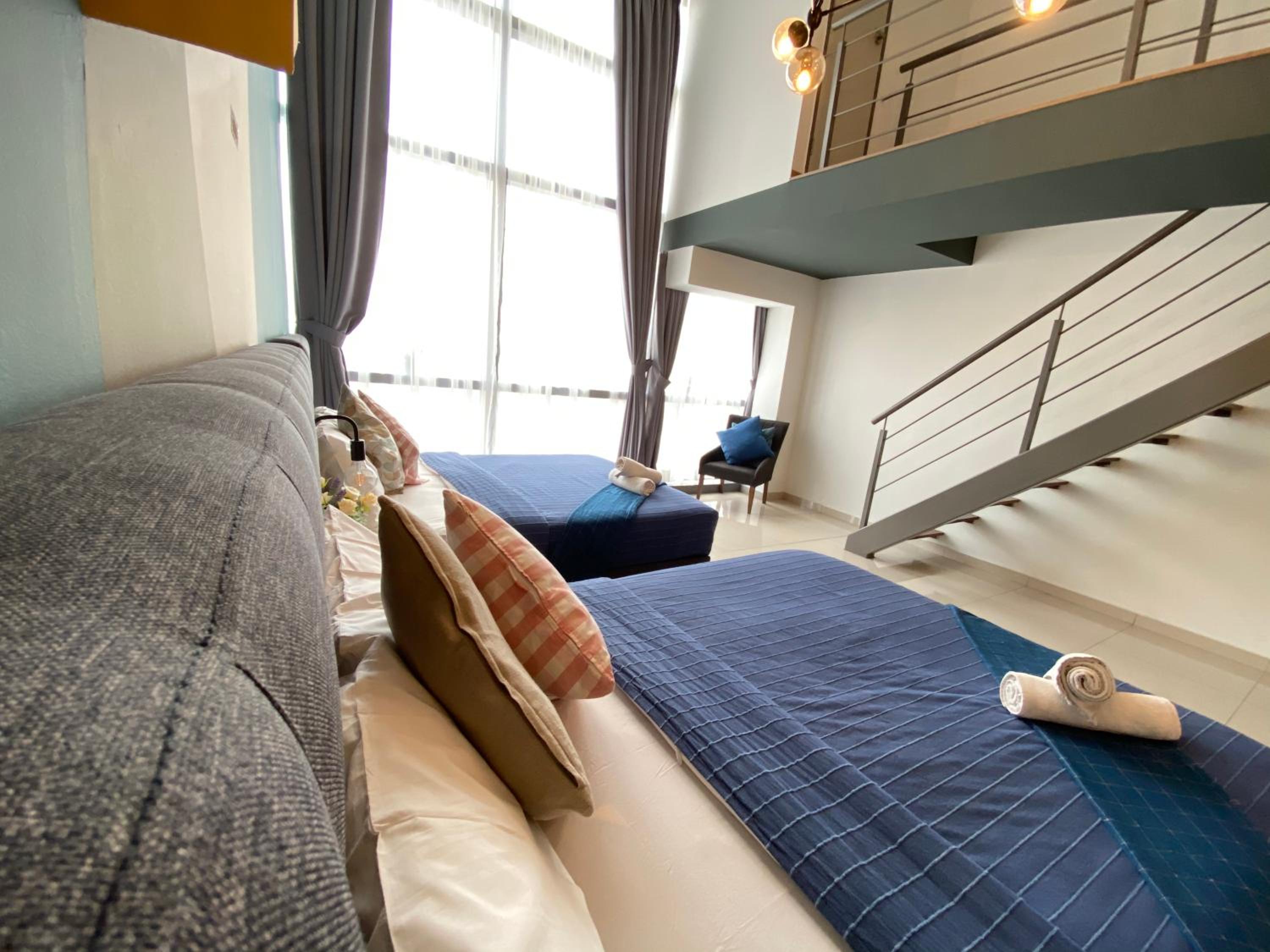 Chrisenbel Suites - Pinnacle PJ