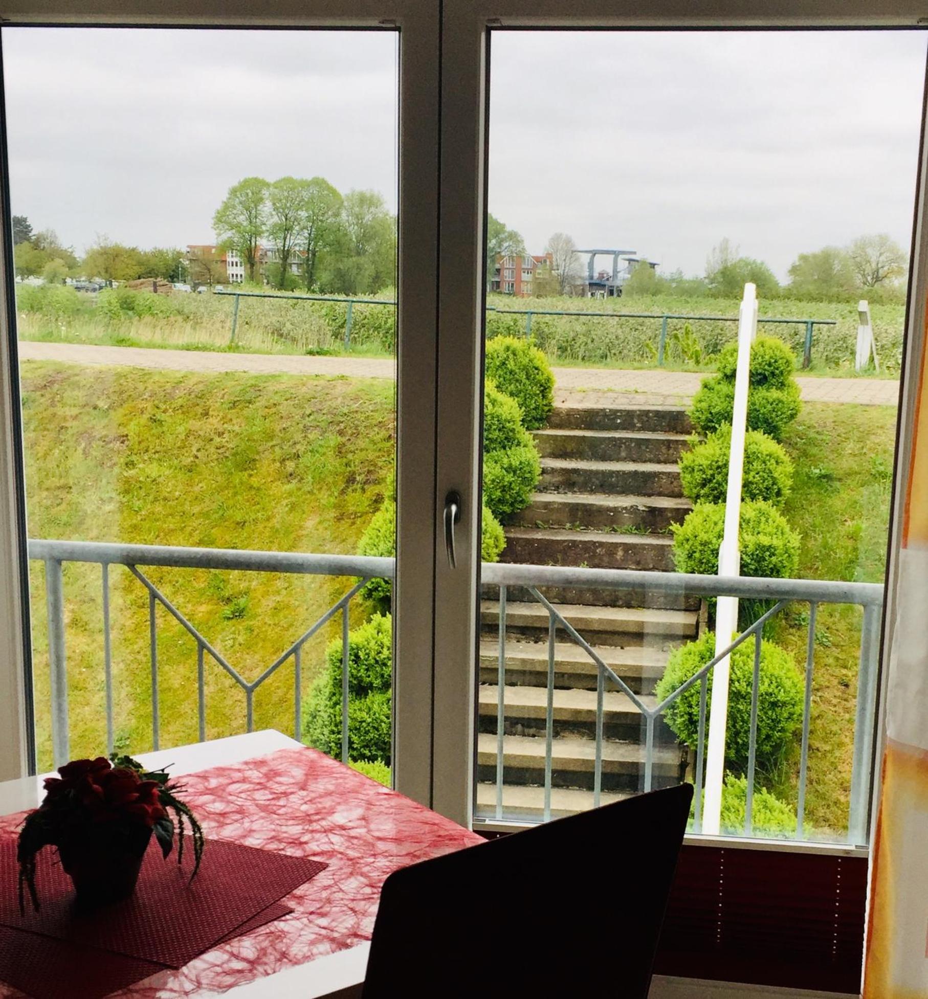 Fewo Elbblick im Haus Lühegarten