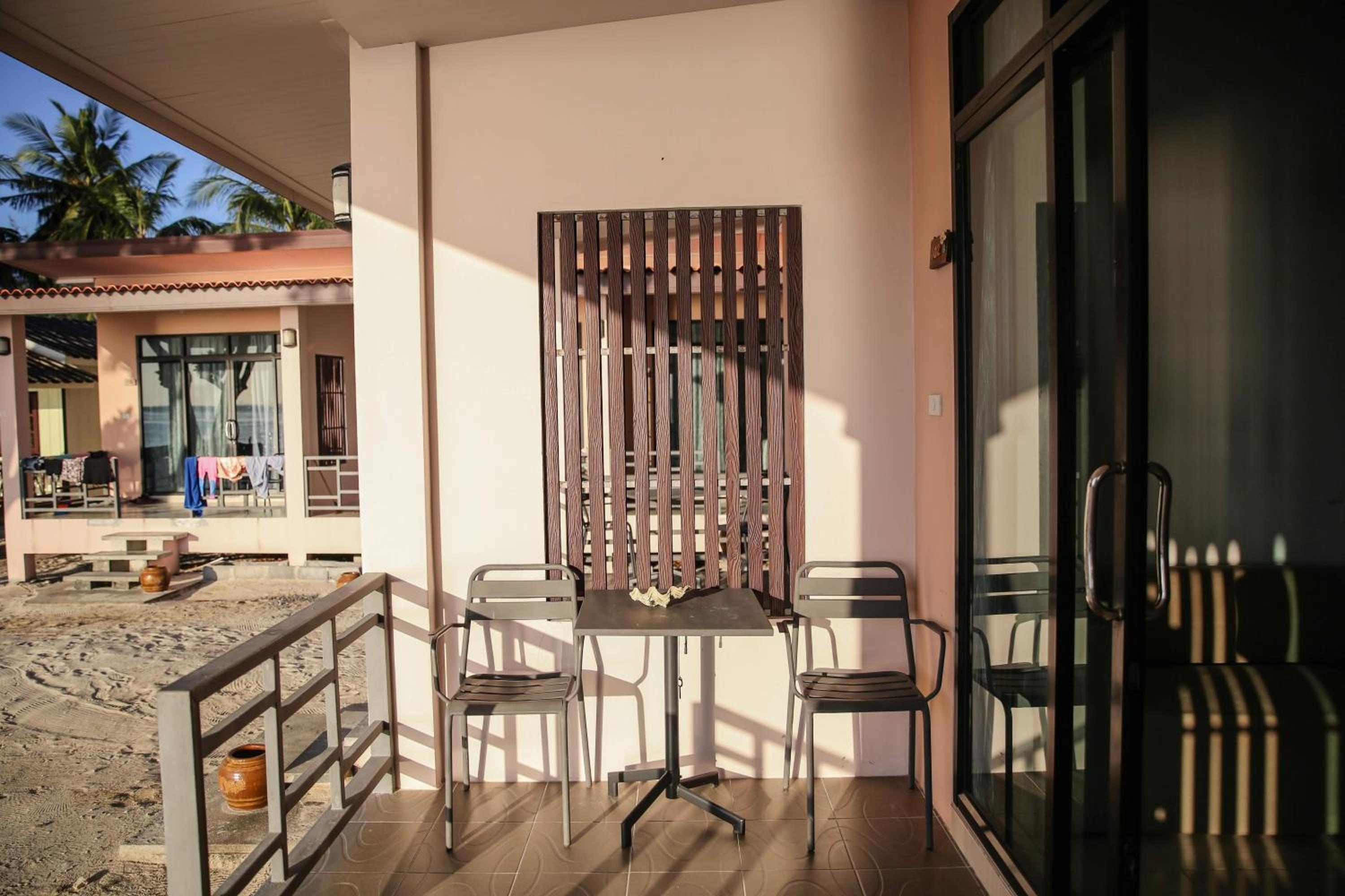 Laemson Resort