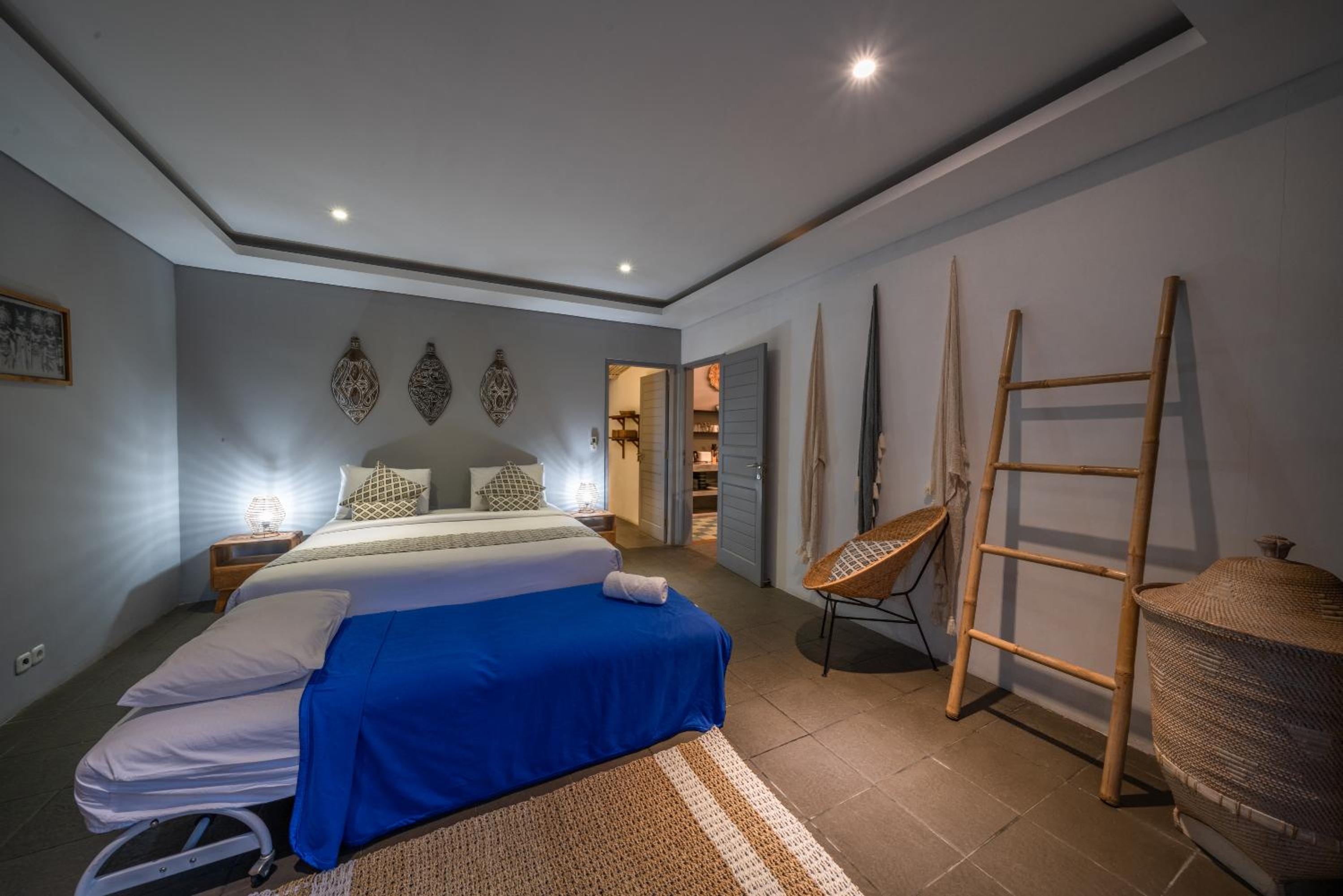 Villa Nahema - 4BR Villa in Seminyak Next to the Beach