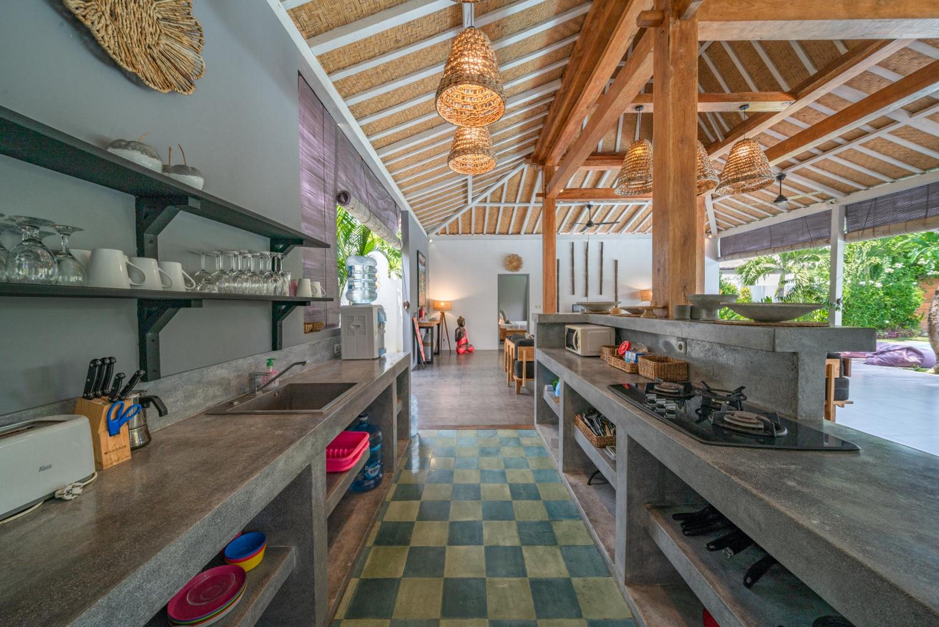 Villa Nahema - 4BR Villa in Seminyak Next to the Beach