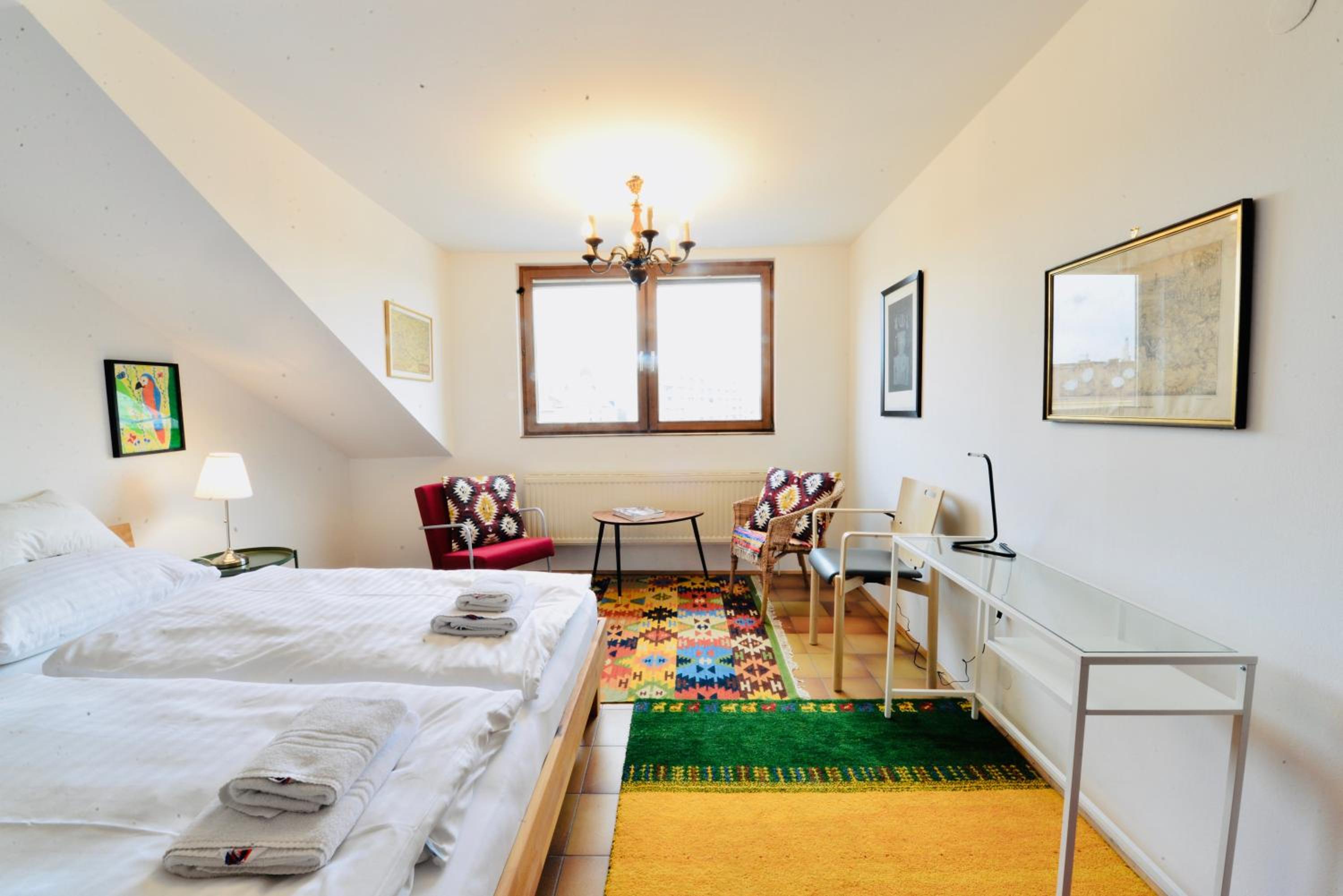 Charming Attic Apartment near Messe Wien and Center