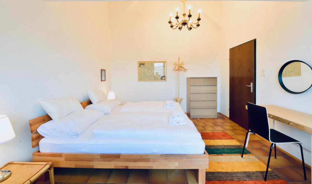 Charming Attic Apartment near Messe Wien and Center