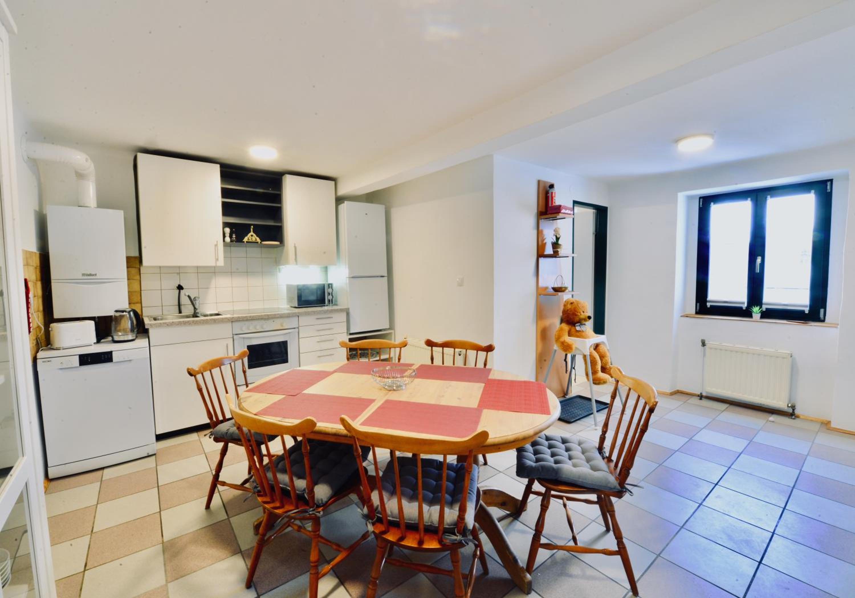 Charming Attic Apartment near Messe Wien and Center