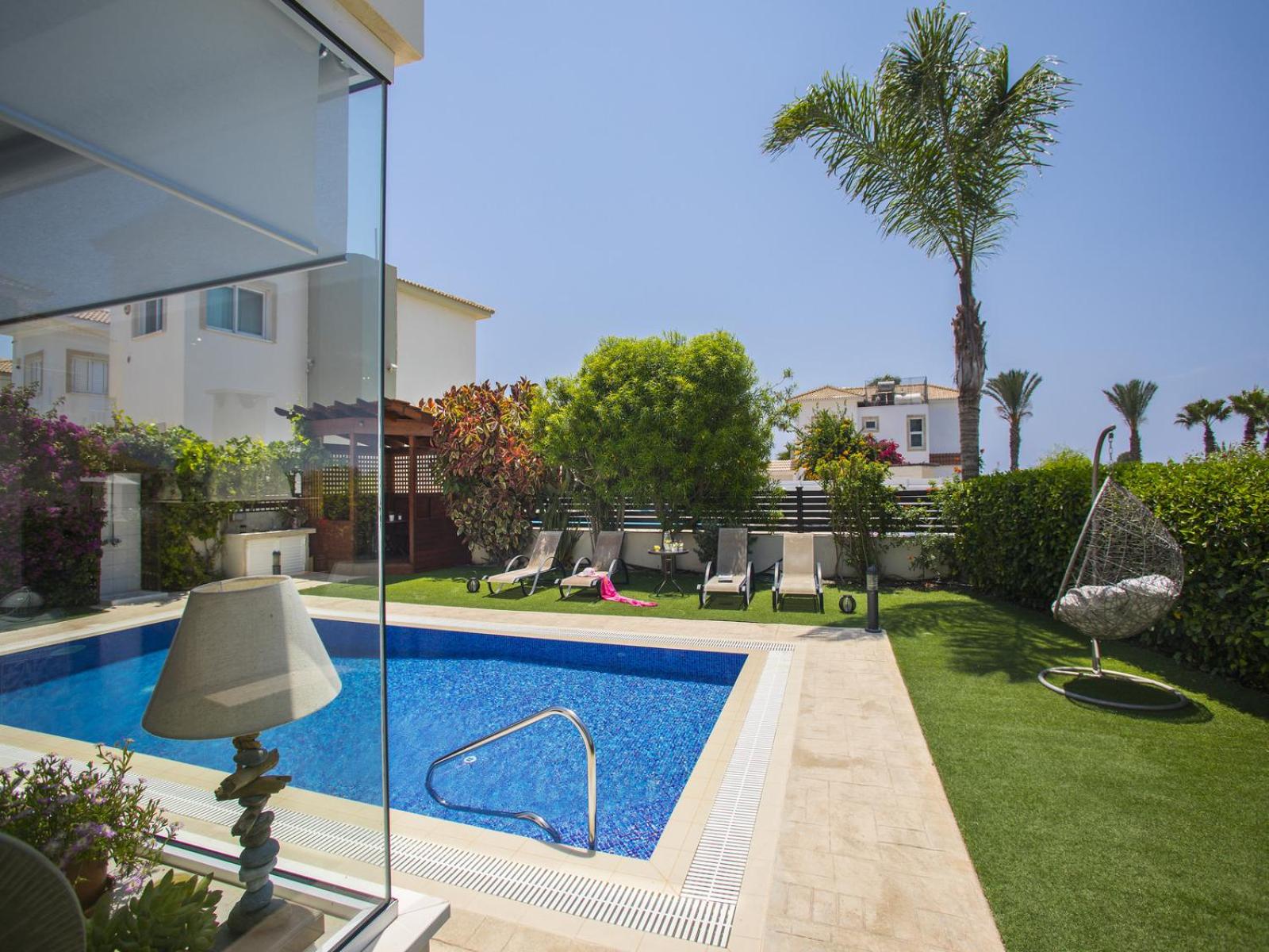 Villa Elias