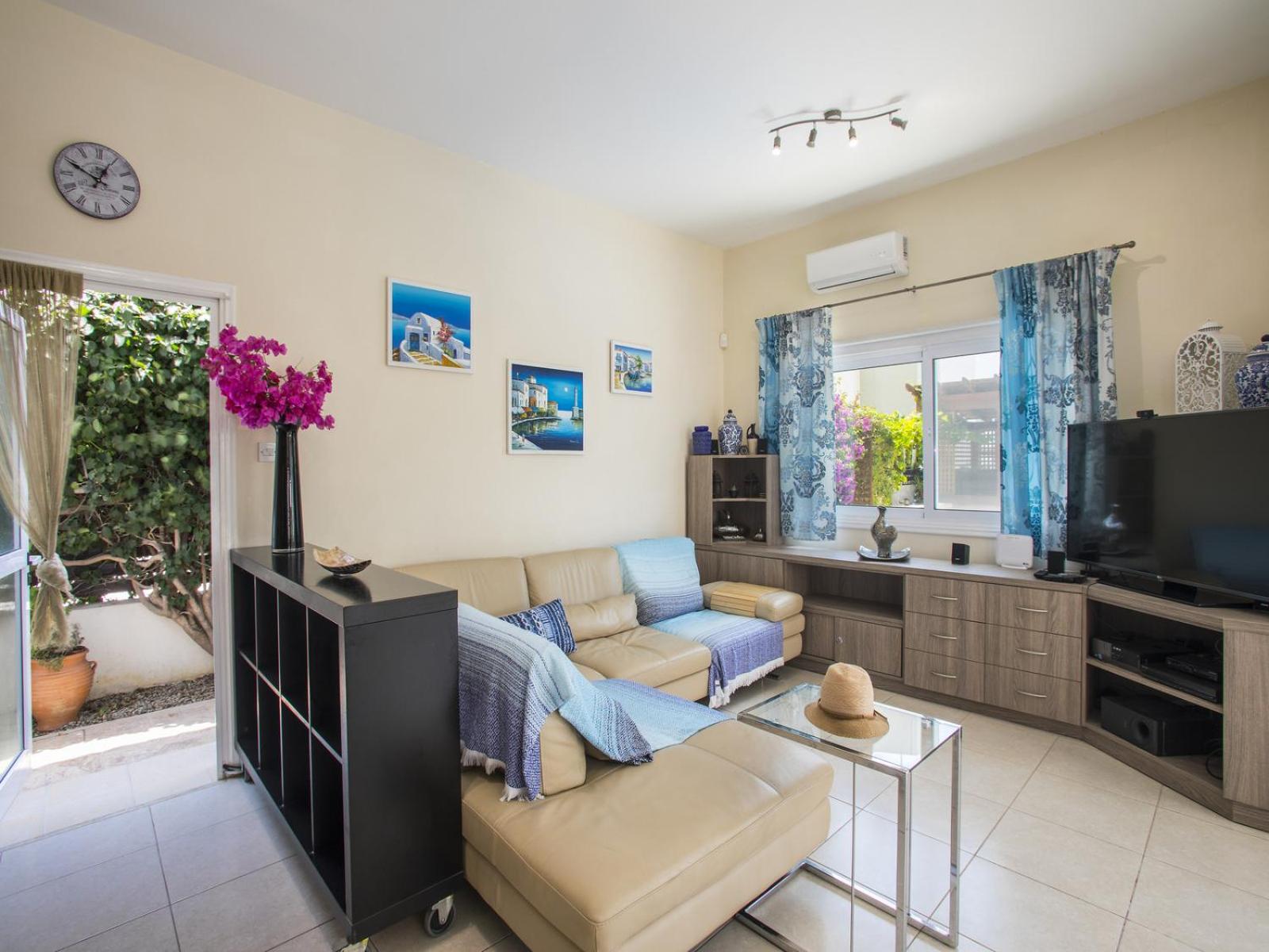 Villa Elias