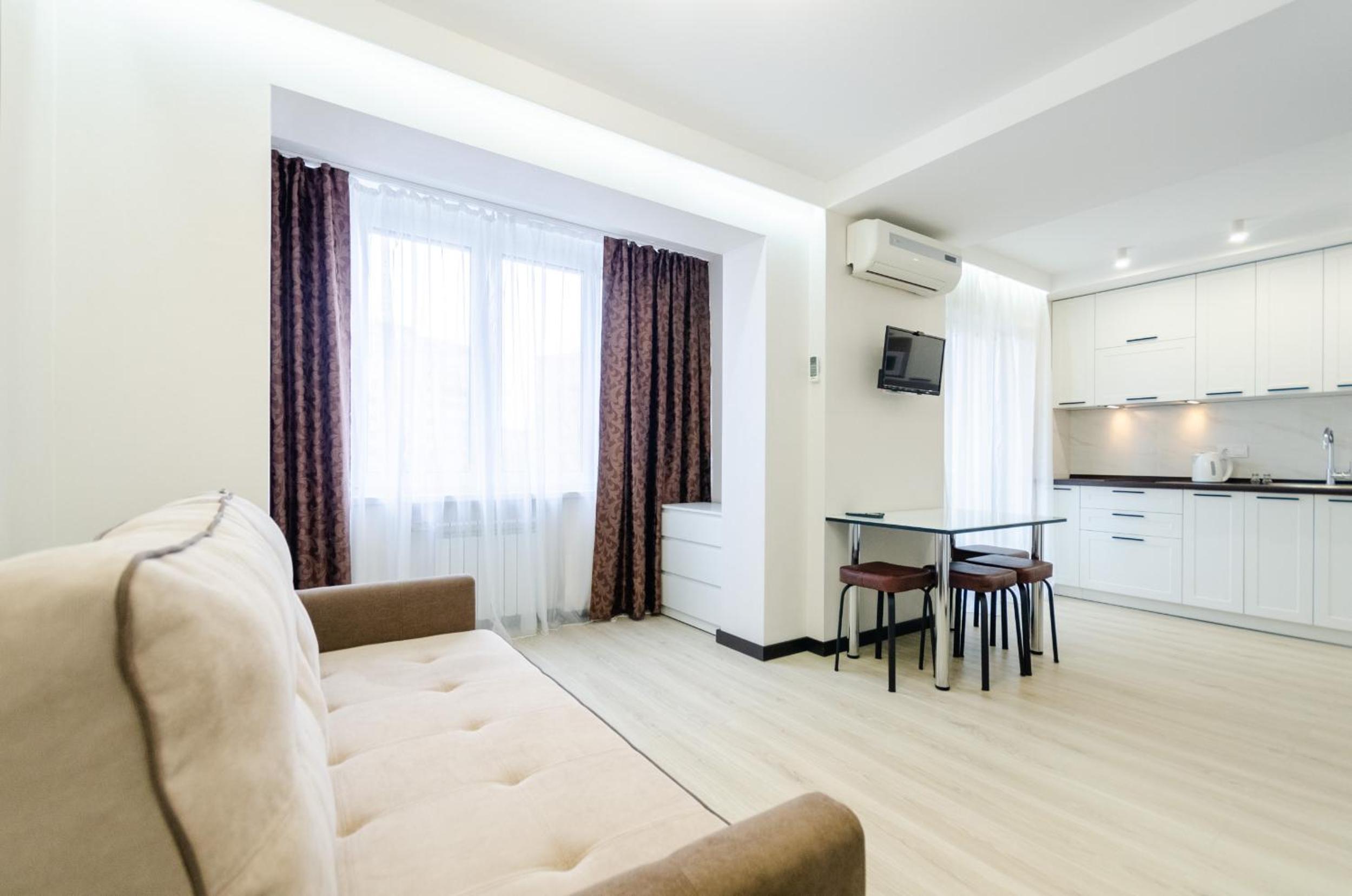 ARTAL Apartment on Obolonsky avenue 31 view 2