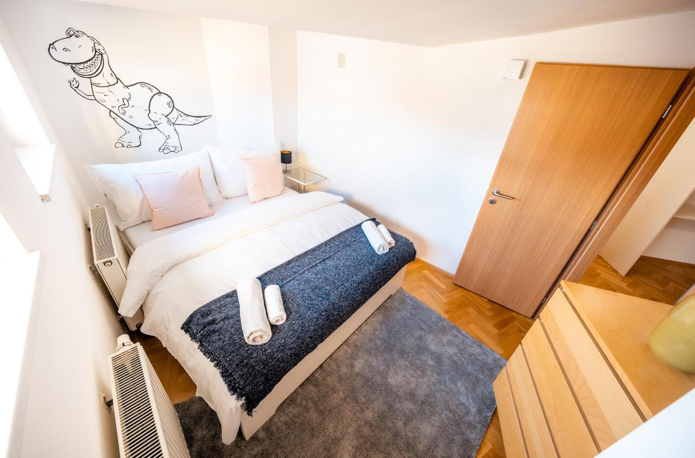 Klimentska Cartoon apartments