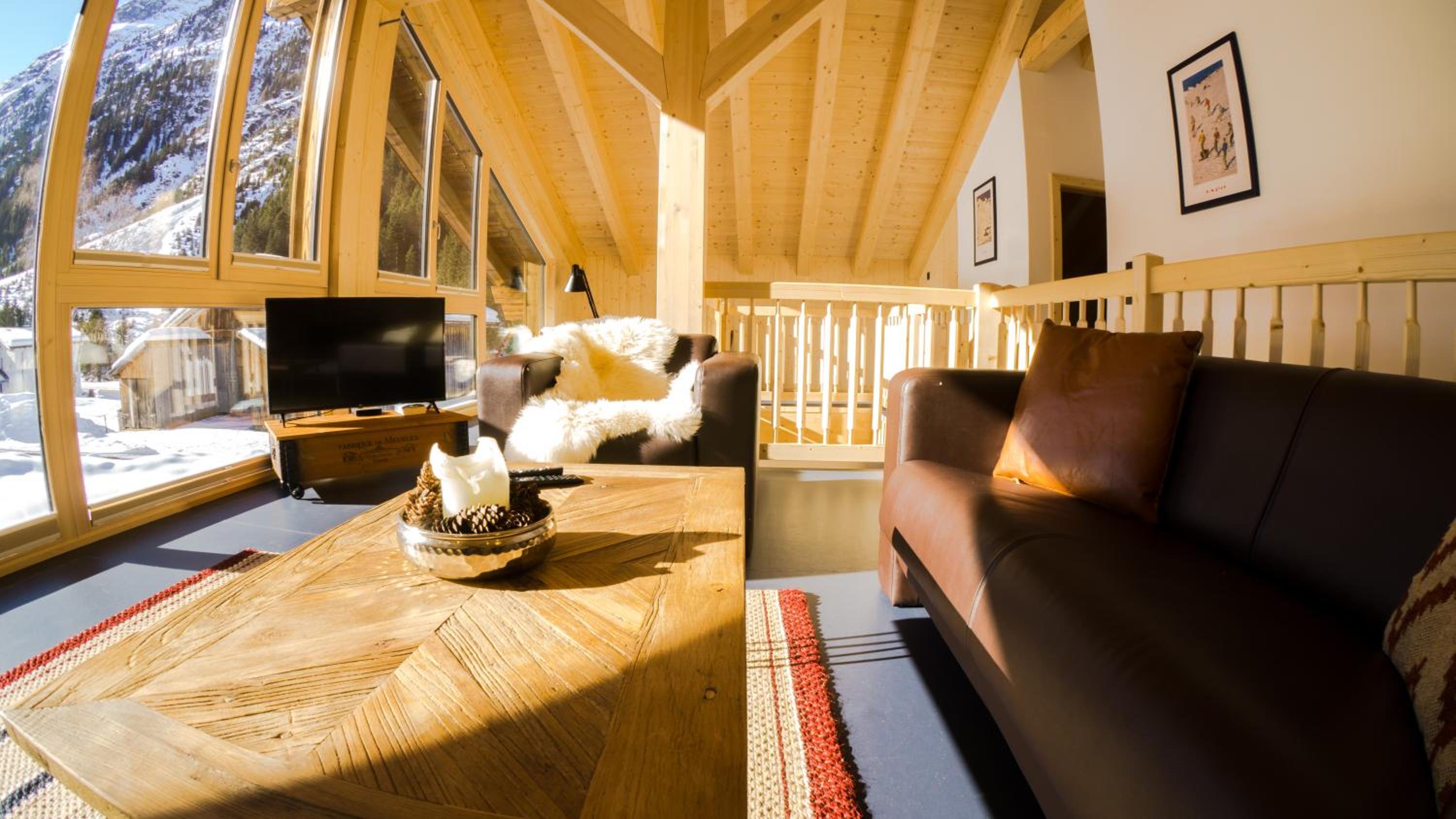 Ferienhaus Alpen Lodge und die Gams