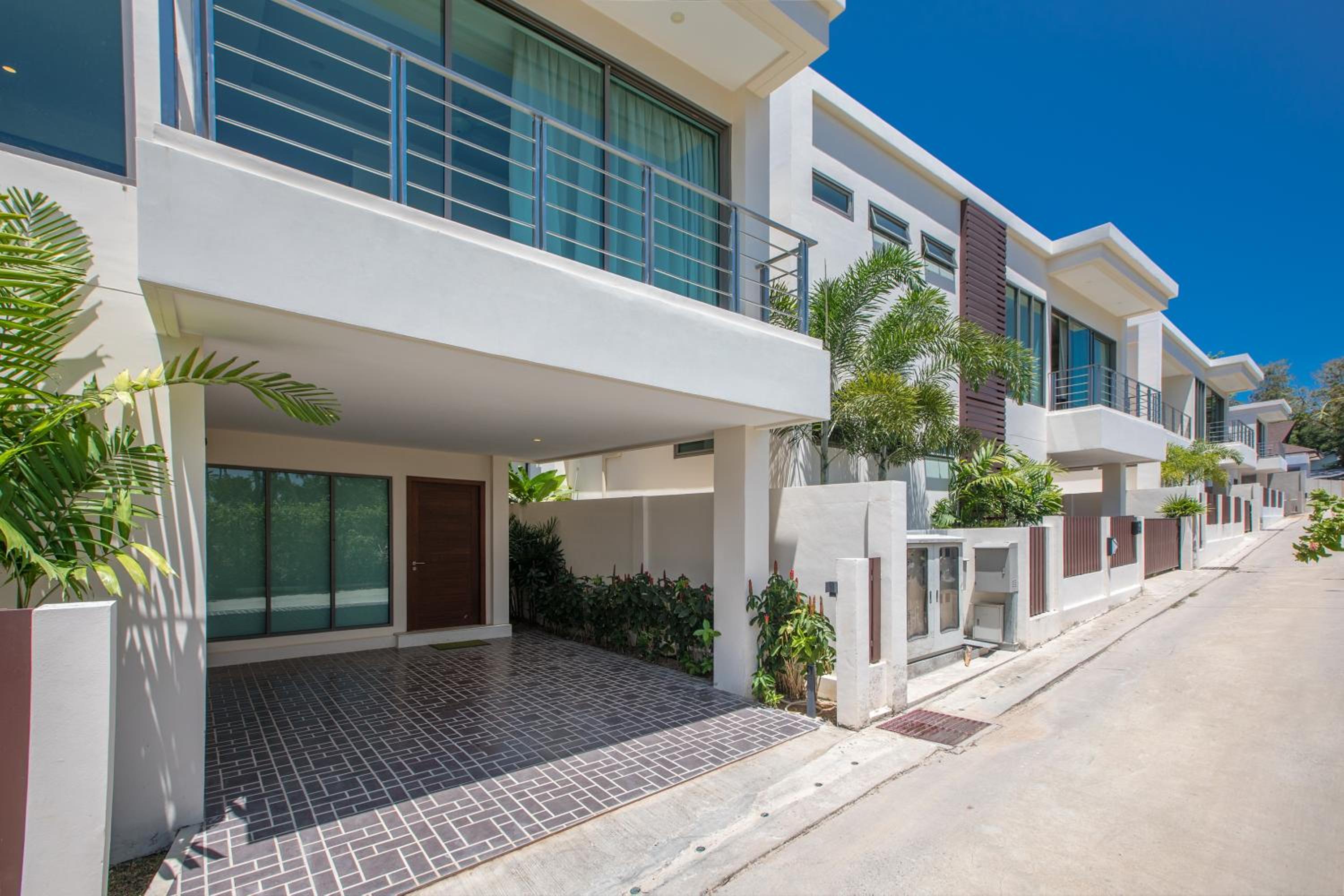 Hotel Laem Ka Residence by Tropiclook - Image 1