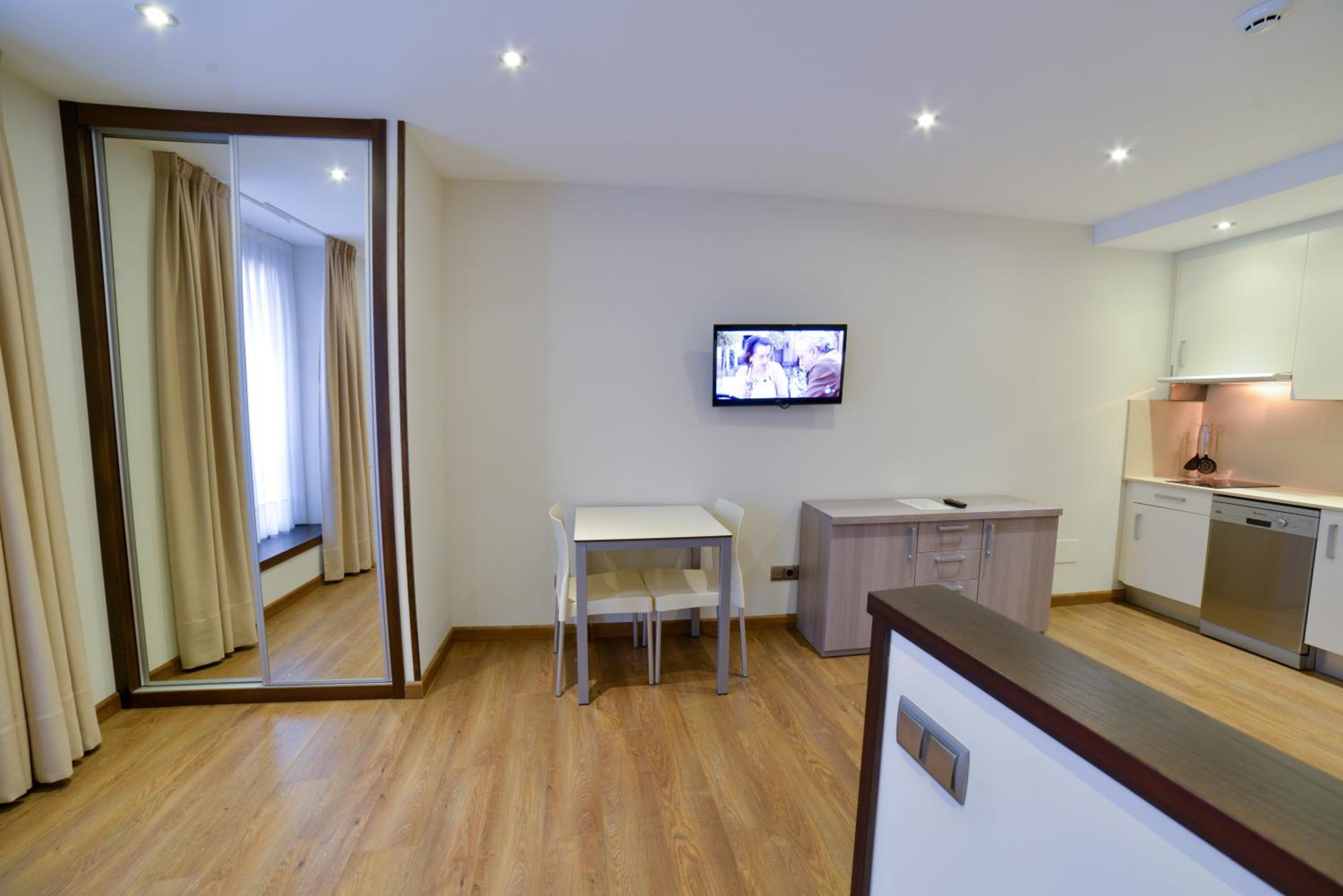 Apartamentos Turísticos Llanes