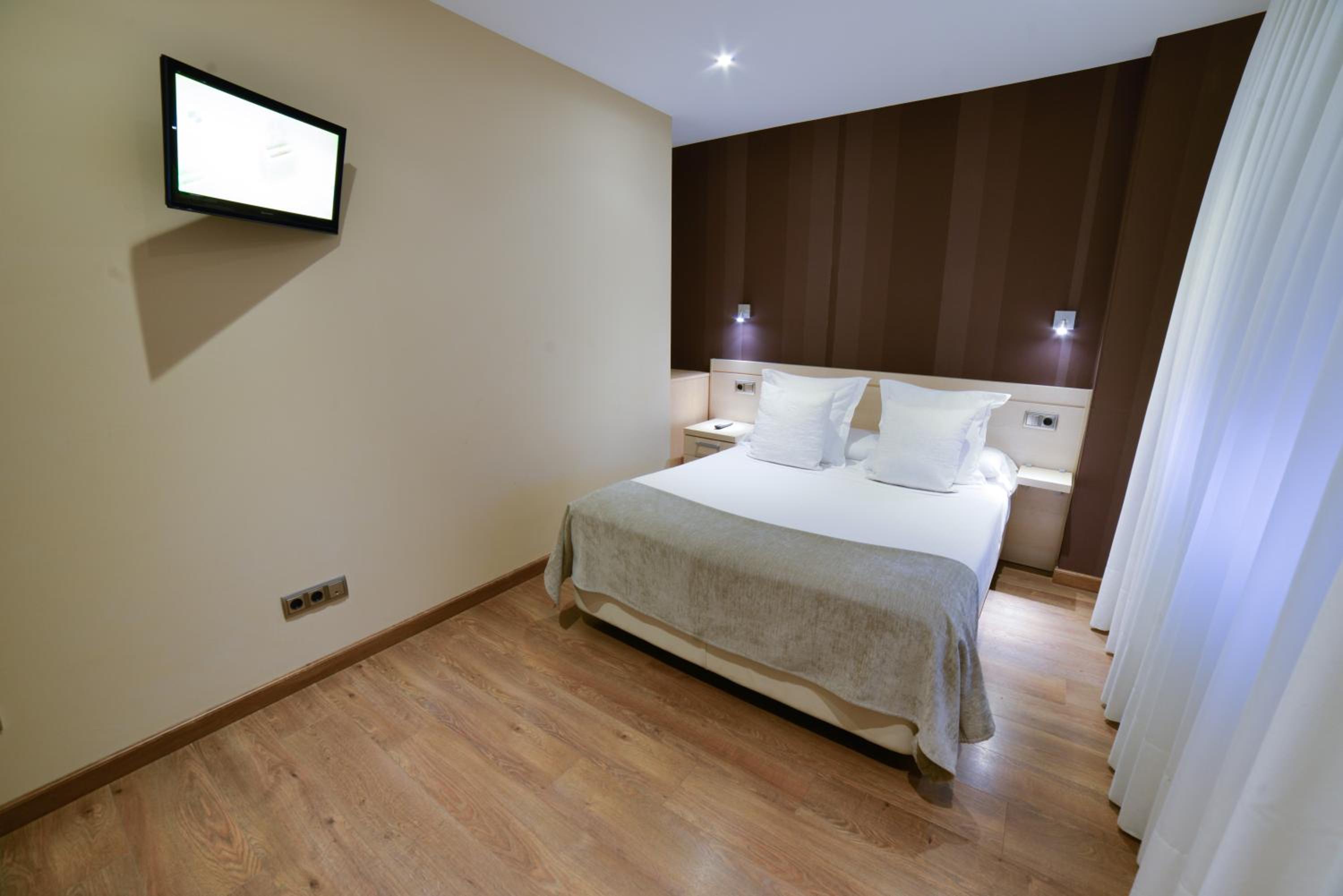 Apartamentos Turísticos Llanes